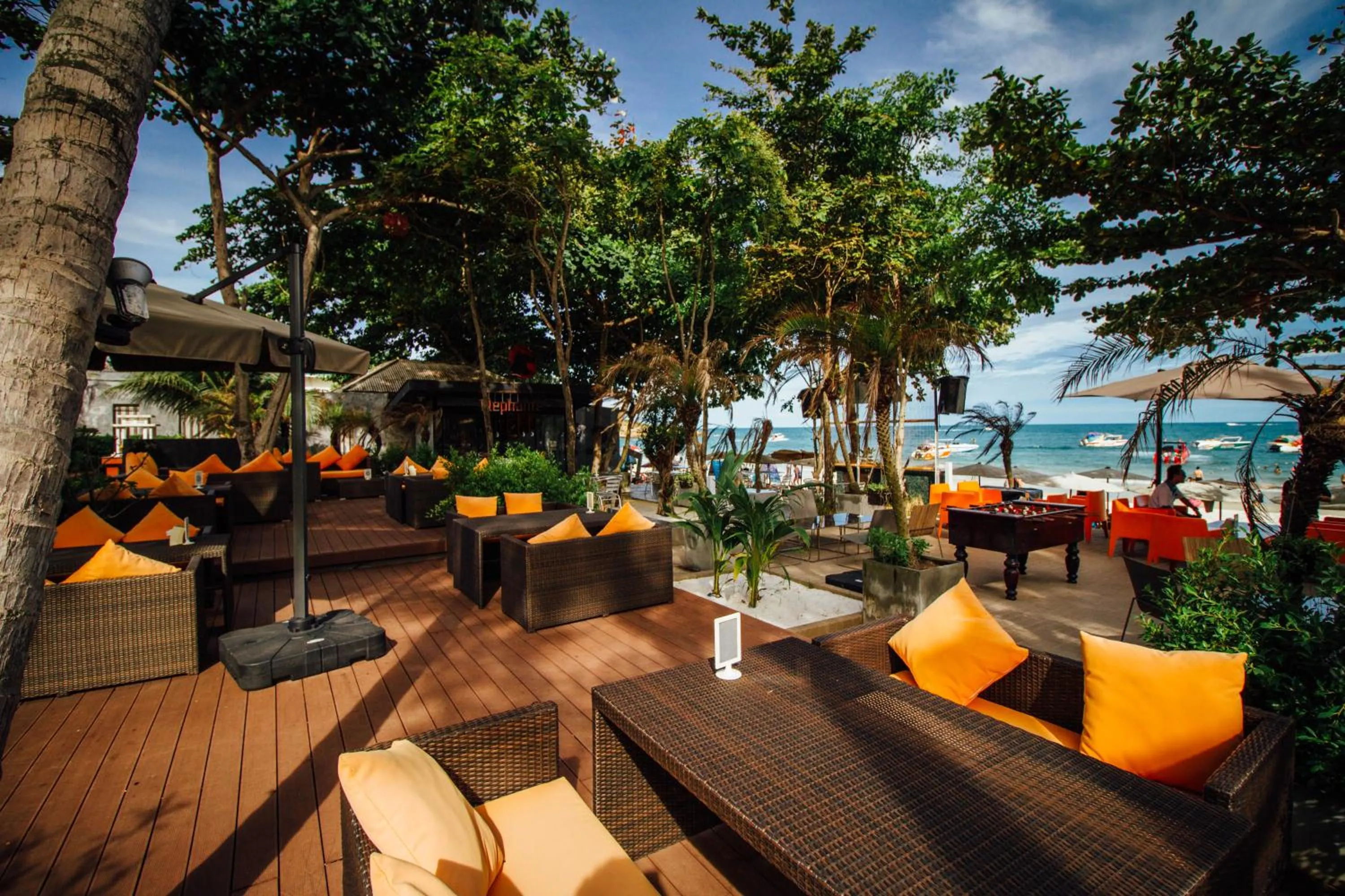 Restaurant/places to eat in Samed Grandview Resort