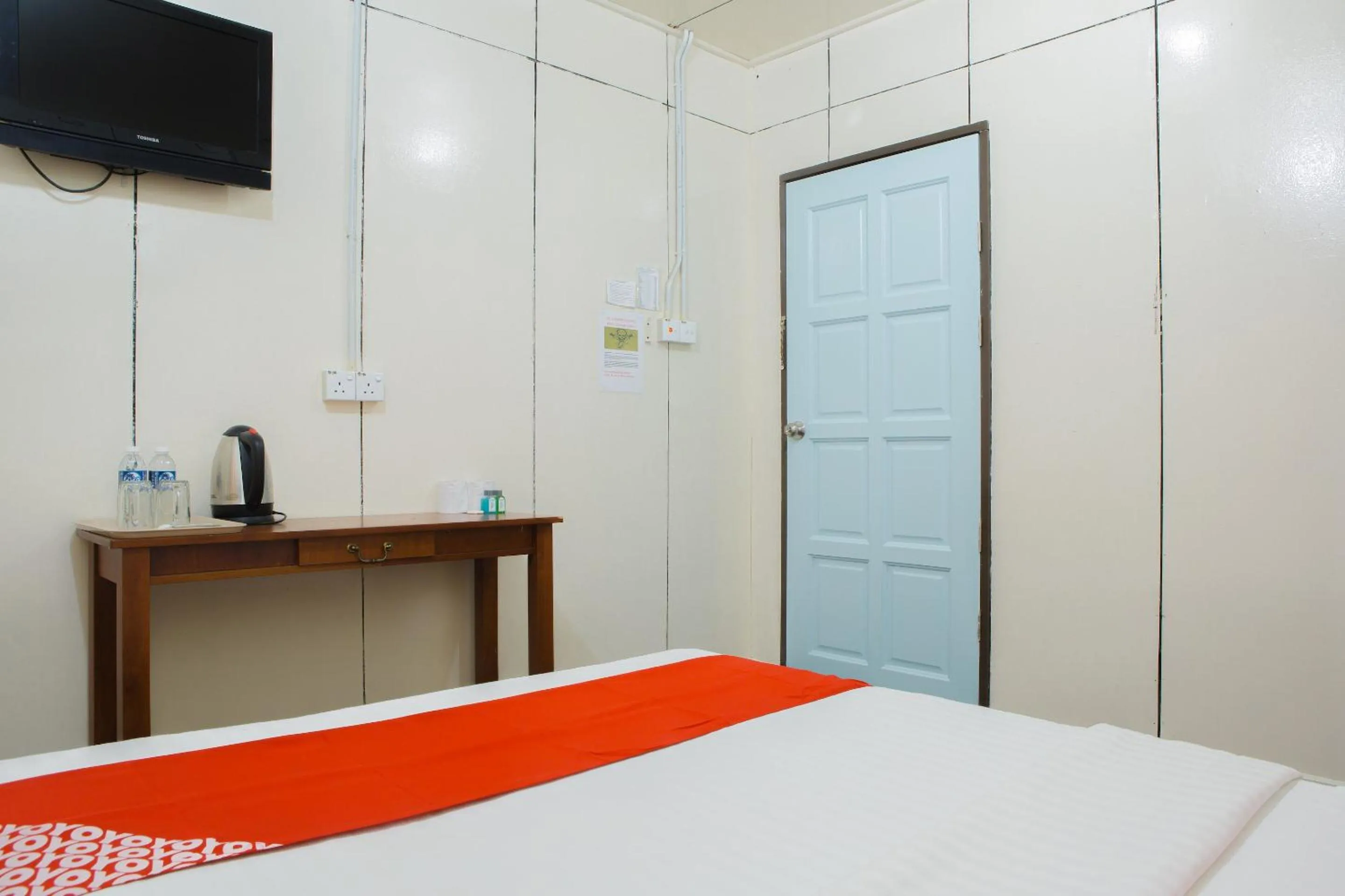 Bedroom, Bed in Hotel O The 7 Lodge Tambunan