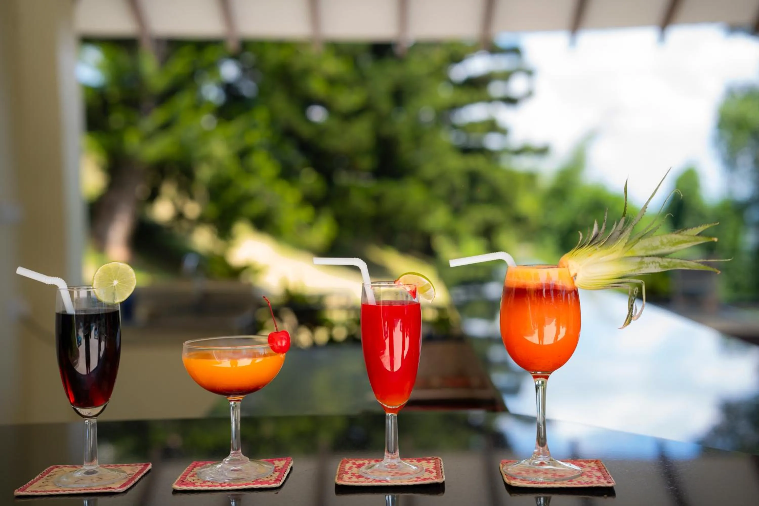 Food and drinks in Hotel Topaz