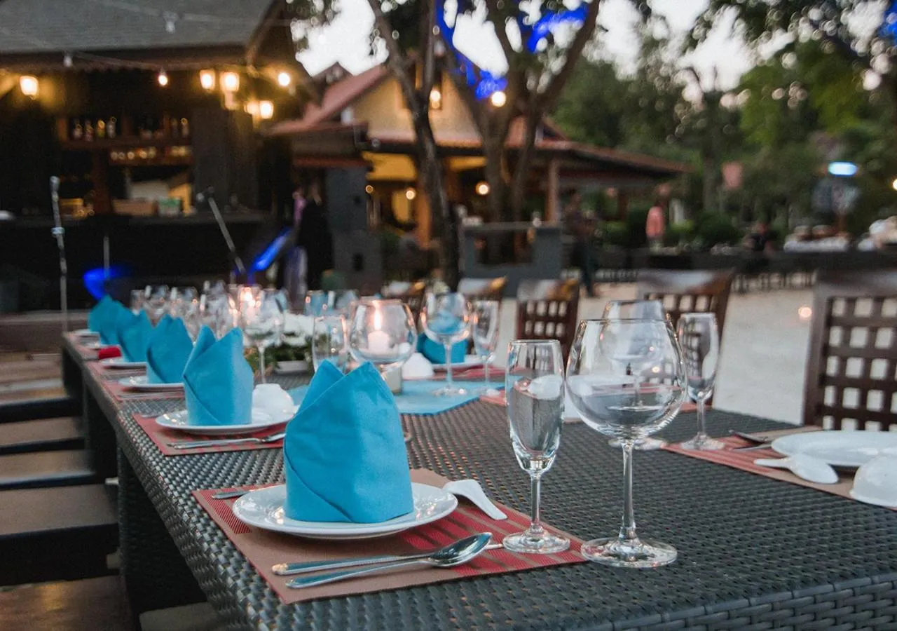 Food in Ao Cho Grandview Hideaway Resort