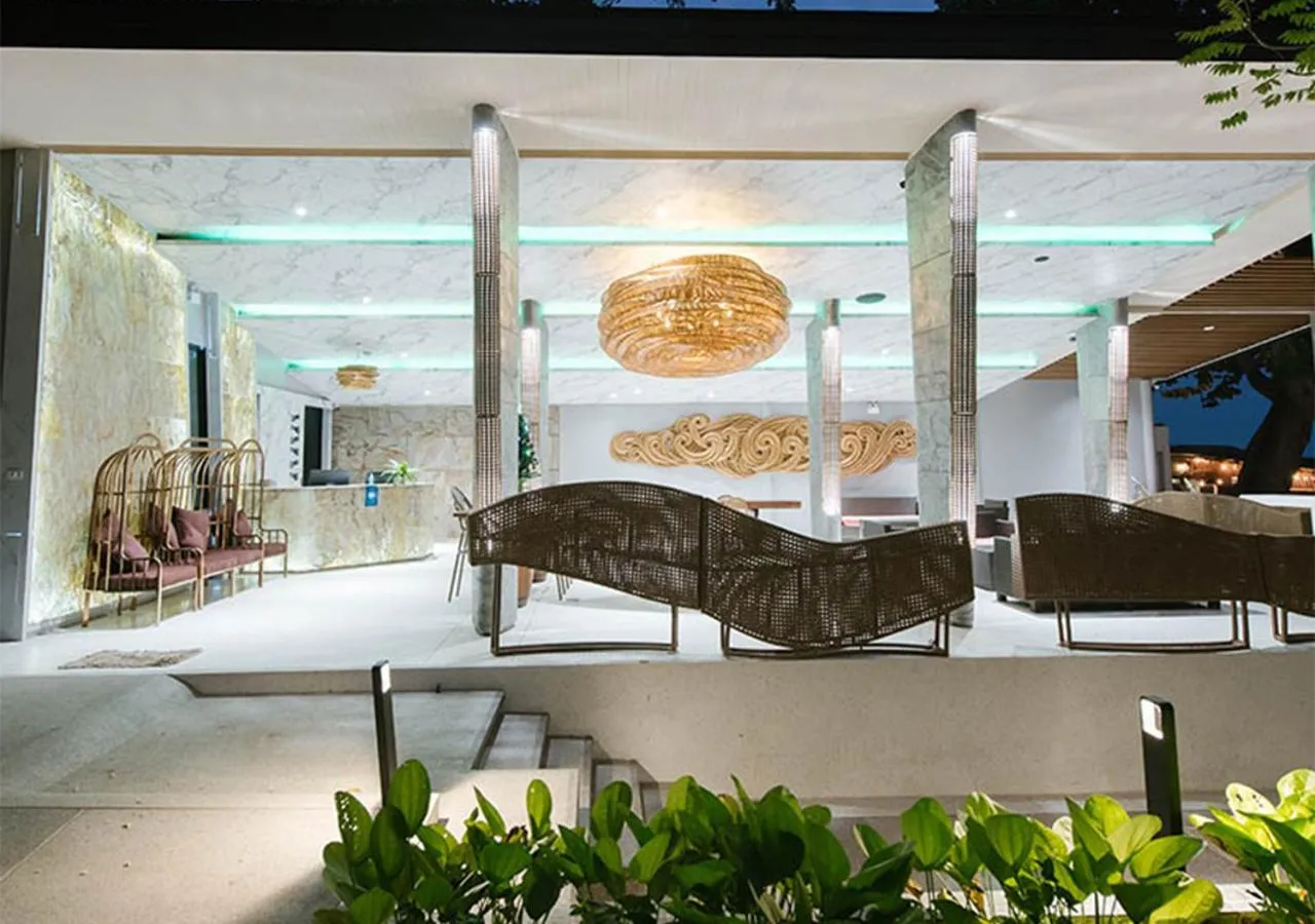 Lobby or reception in Ao Cho Grandview Hideaway Resort