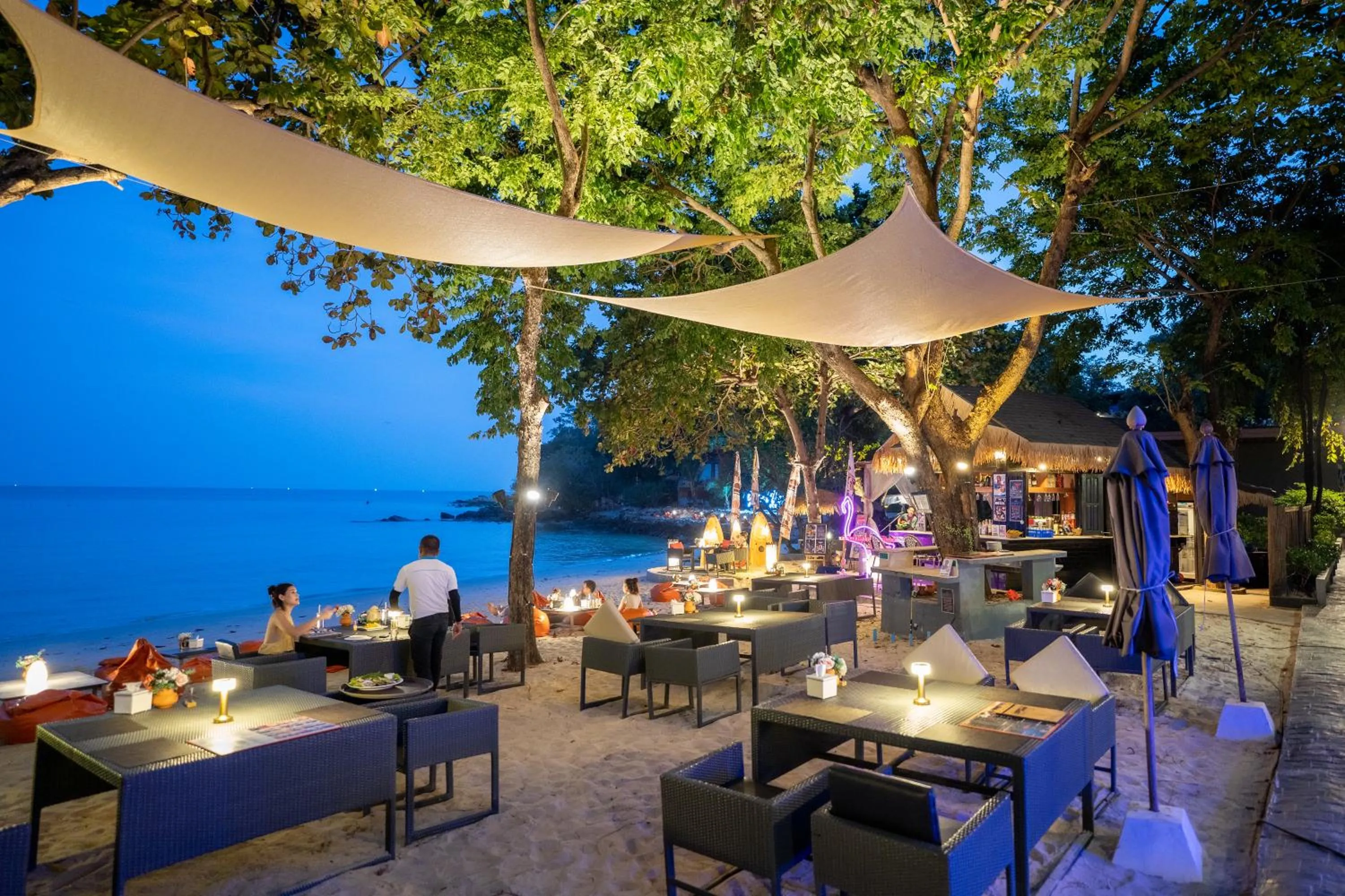 Swimming pool in Ao Cho Grandview Hideaway Resort