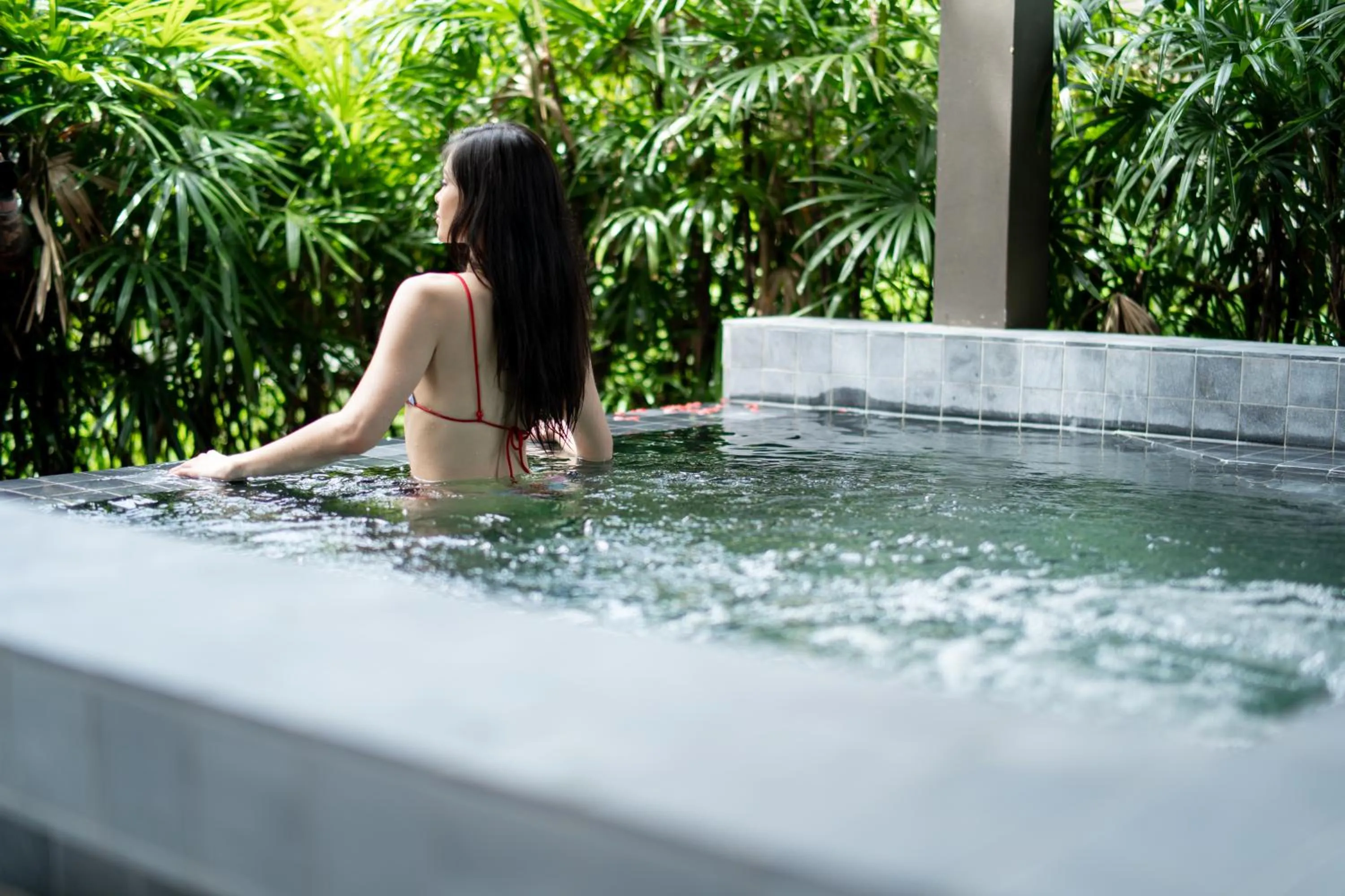 Swimming pool in Ao Cho Grandview Hideaway Resort