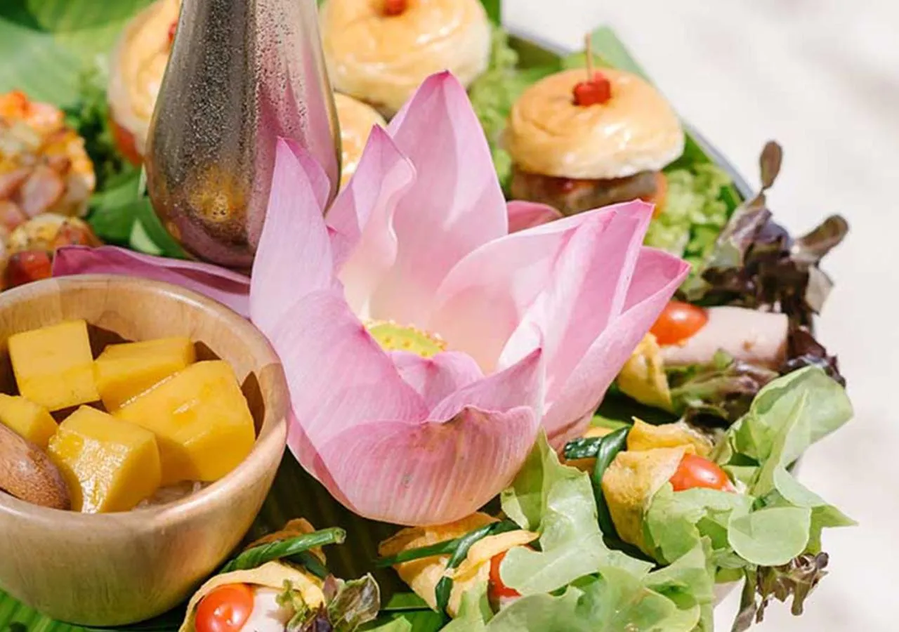 Food in Ao Cho Grandview Hideaway Resort