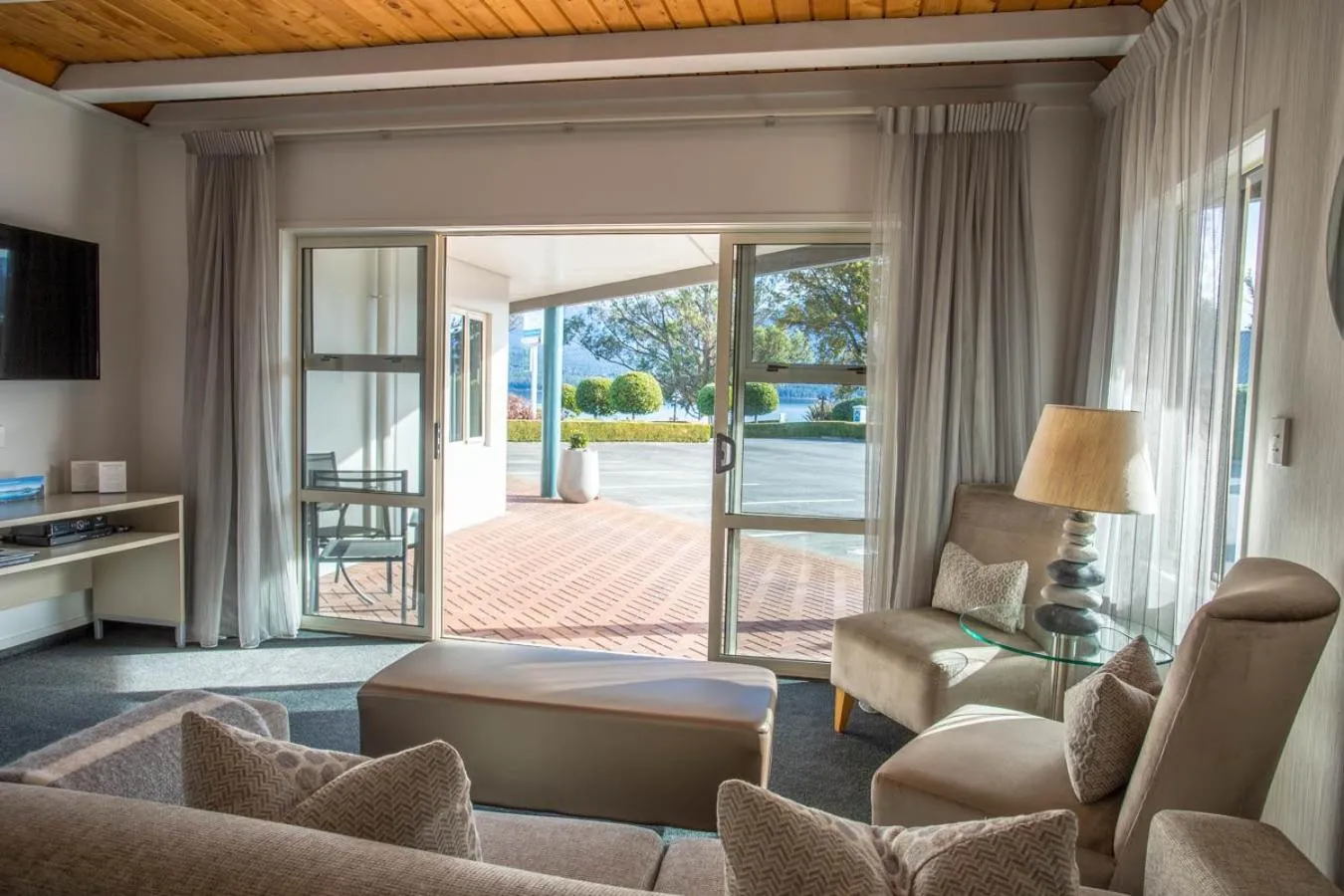 Living room in Radfords on the Lake