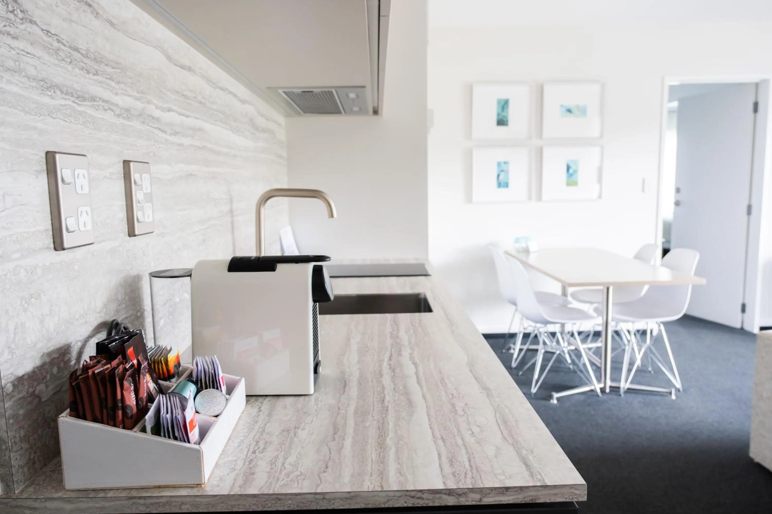 Coffee/tea facilities in Radfords on the Lake