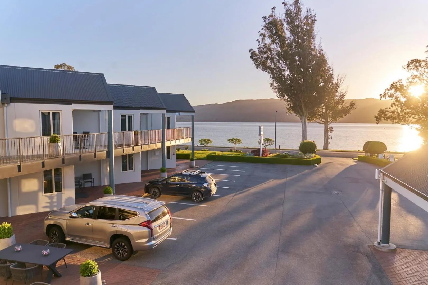 Parking in Radfords on the Lake