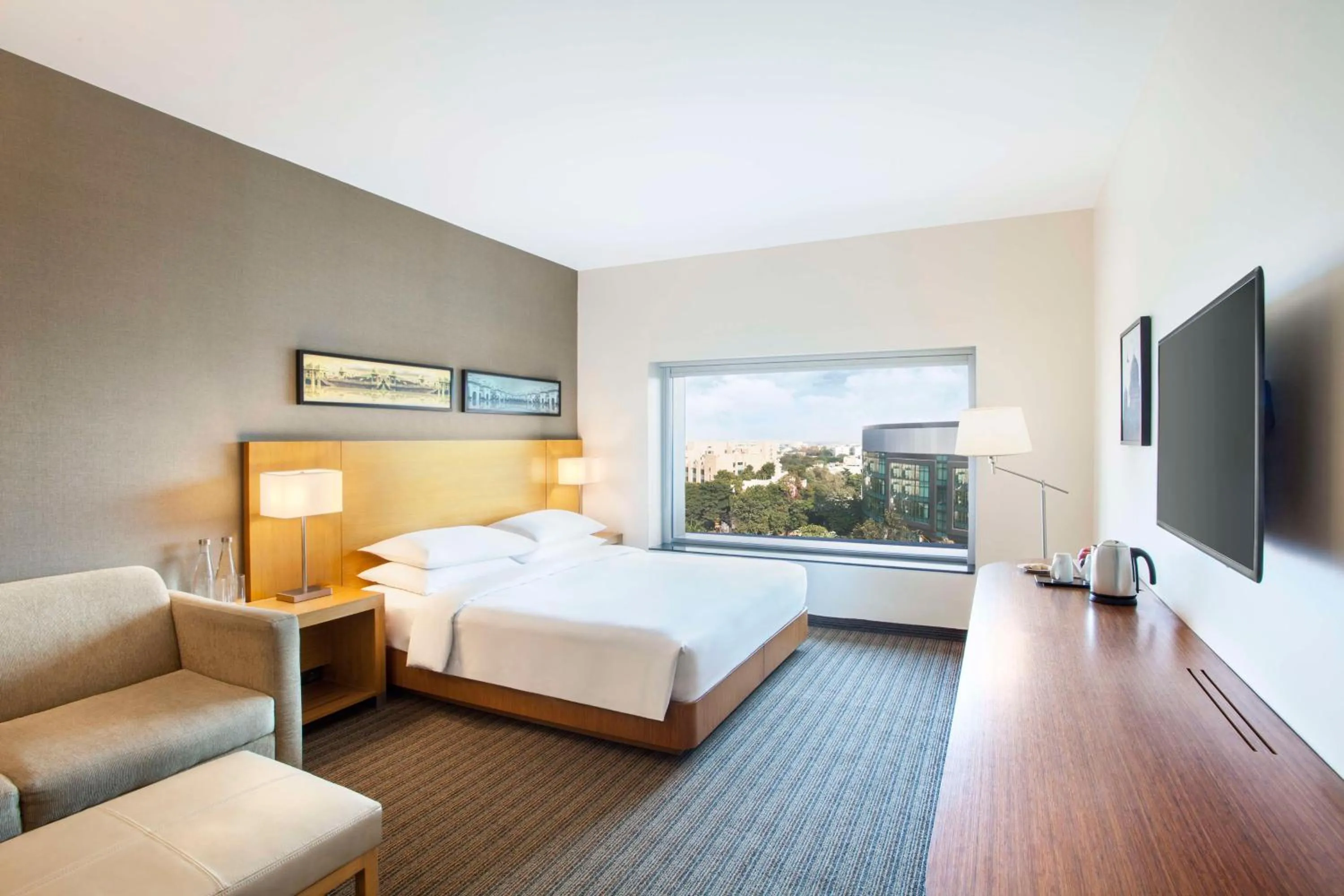 Bedroom, Bed in Hyatt Place Hyderabad Banjara Hills