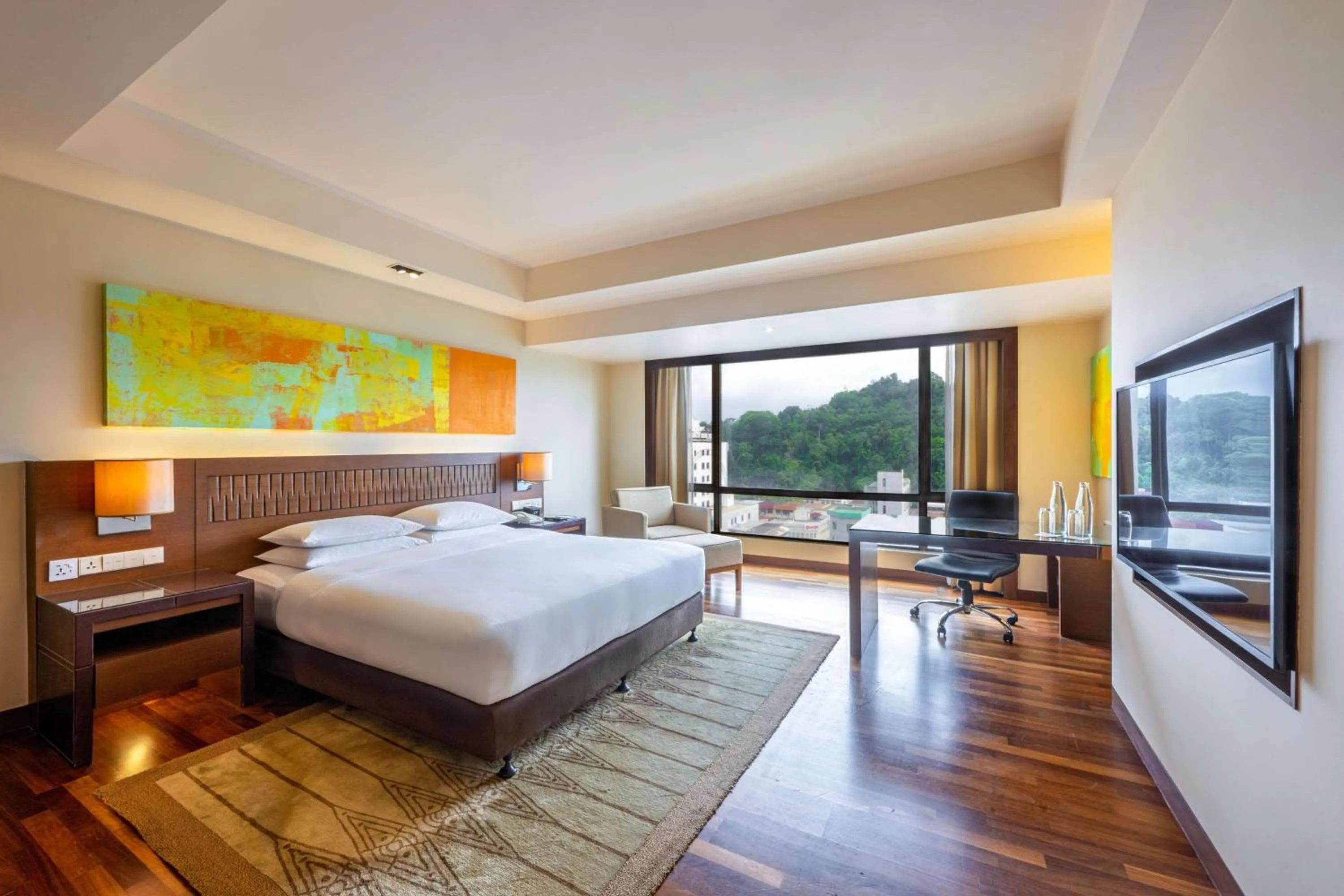 Bedroom, Bed in Hyatt Regency Kinabalu