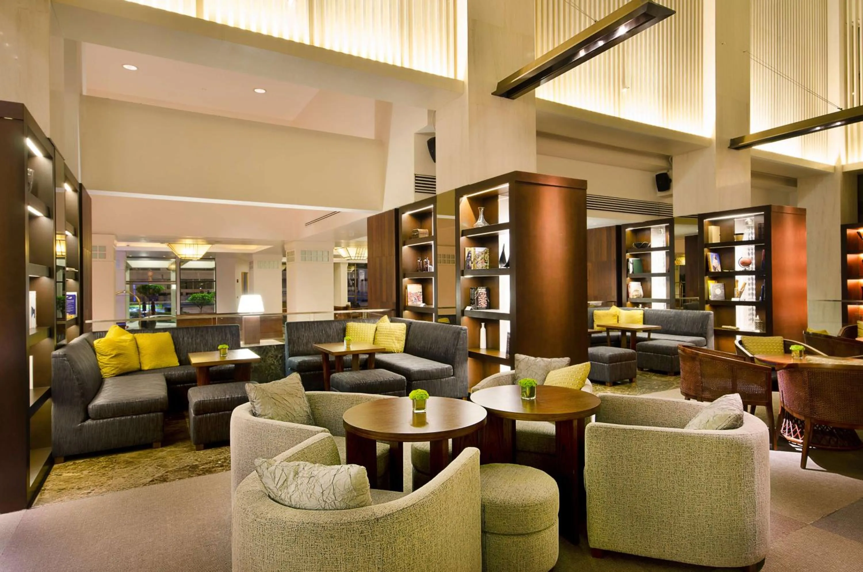 Lounge or bar in Hyatt Regency Kinabalu