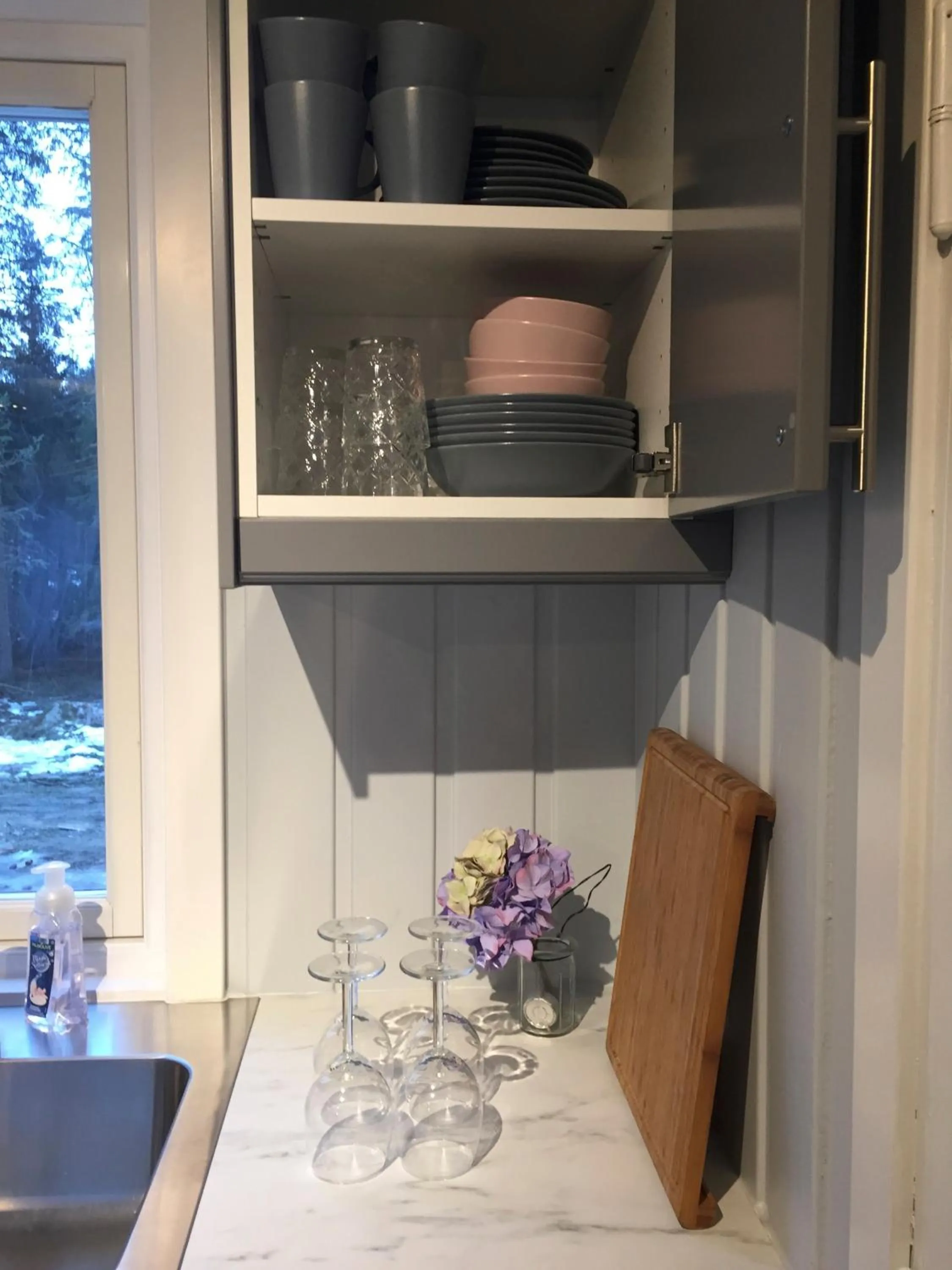 Drinks in Koselig Hytte i Hemsedal with outdoor Sauna