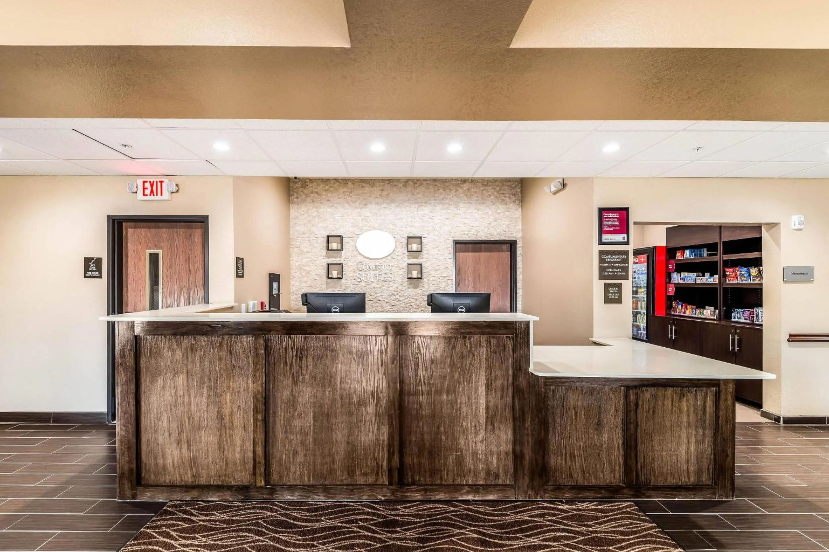 Lobby or reception in Comfort Suites Grand Prairie - Arlington North