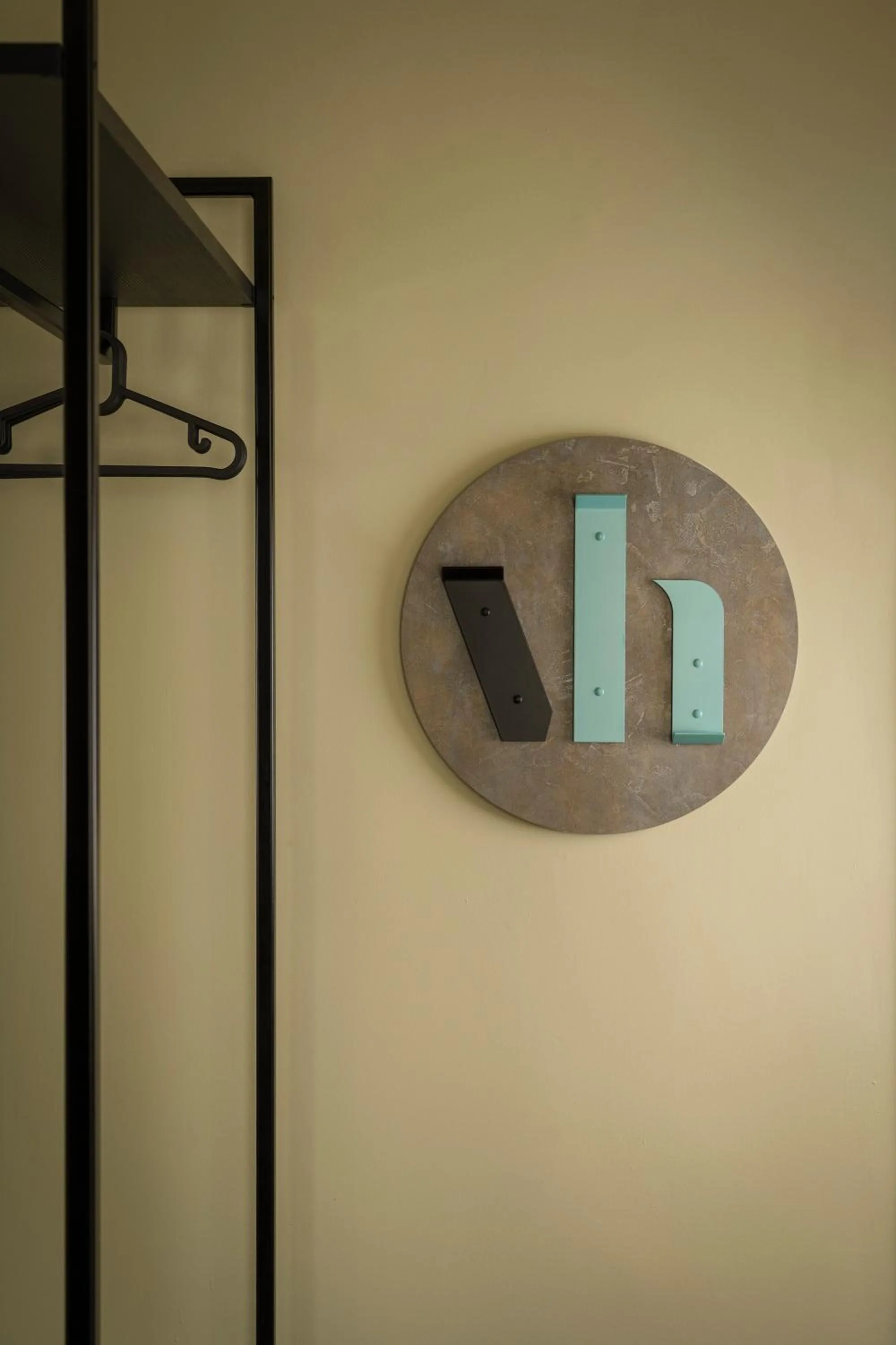 Decorative detail in Hotel Vagabond