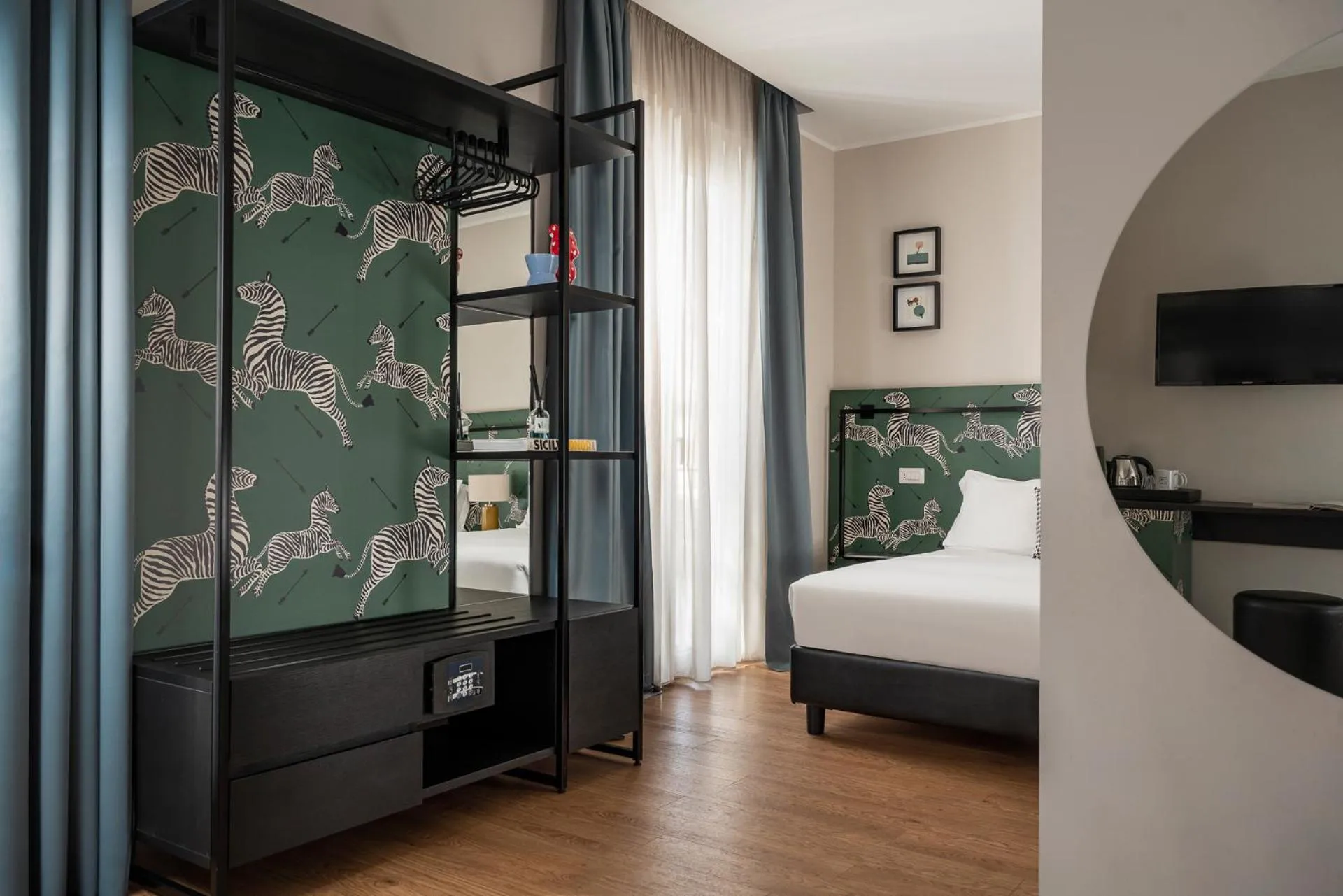 Bedroom, Bed in Hotel Vagabond