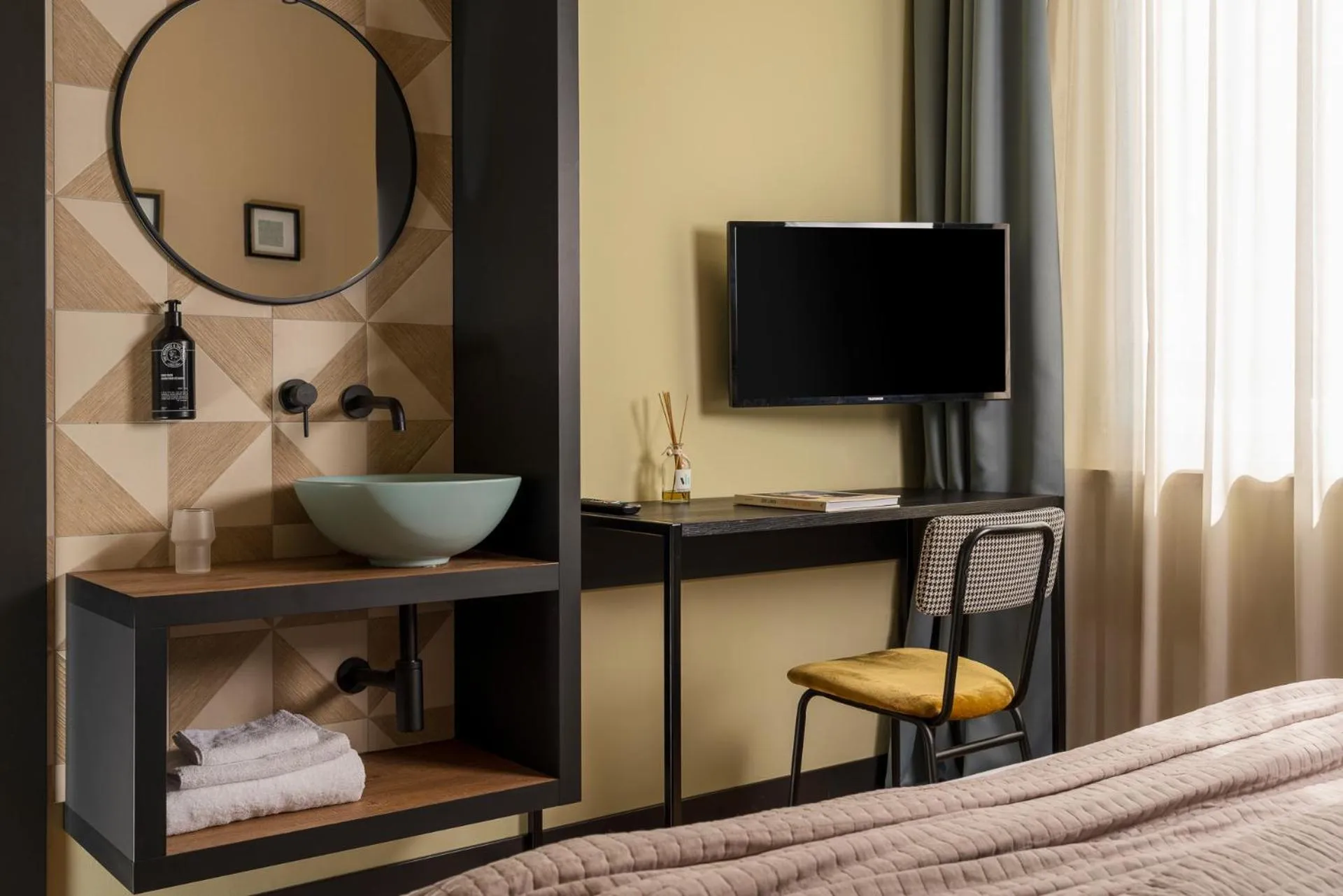 Photo of the whole room in Hotel Vagabond