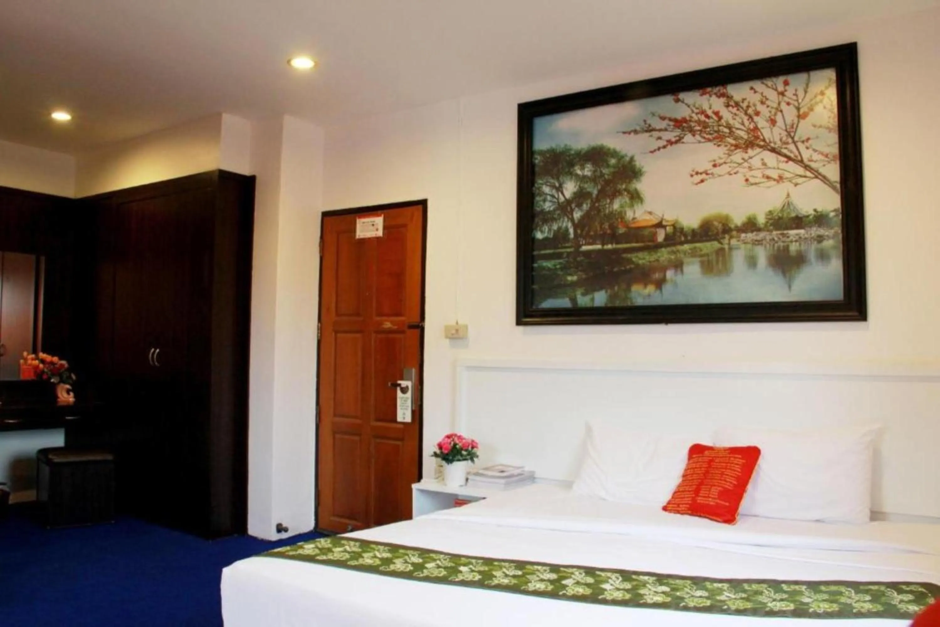 Bed in NIM SEE SENG Hotel