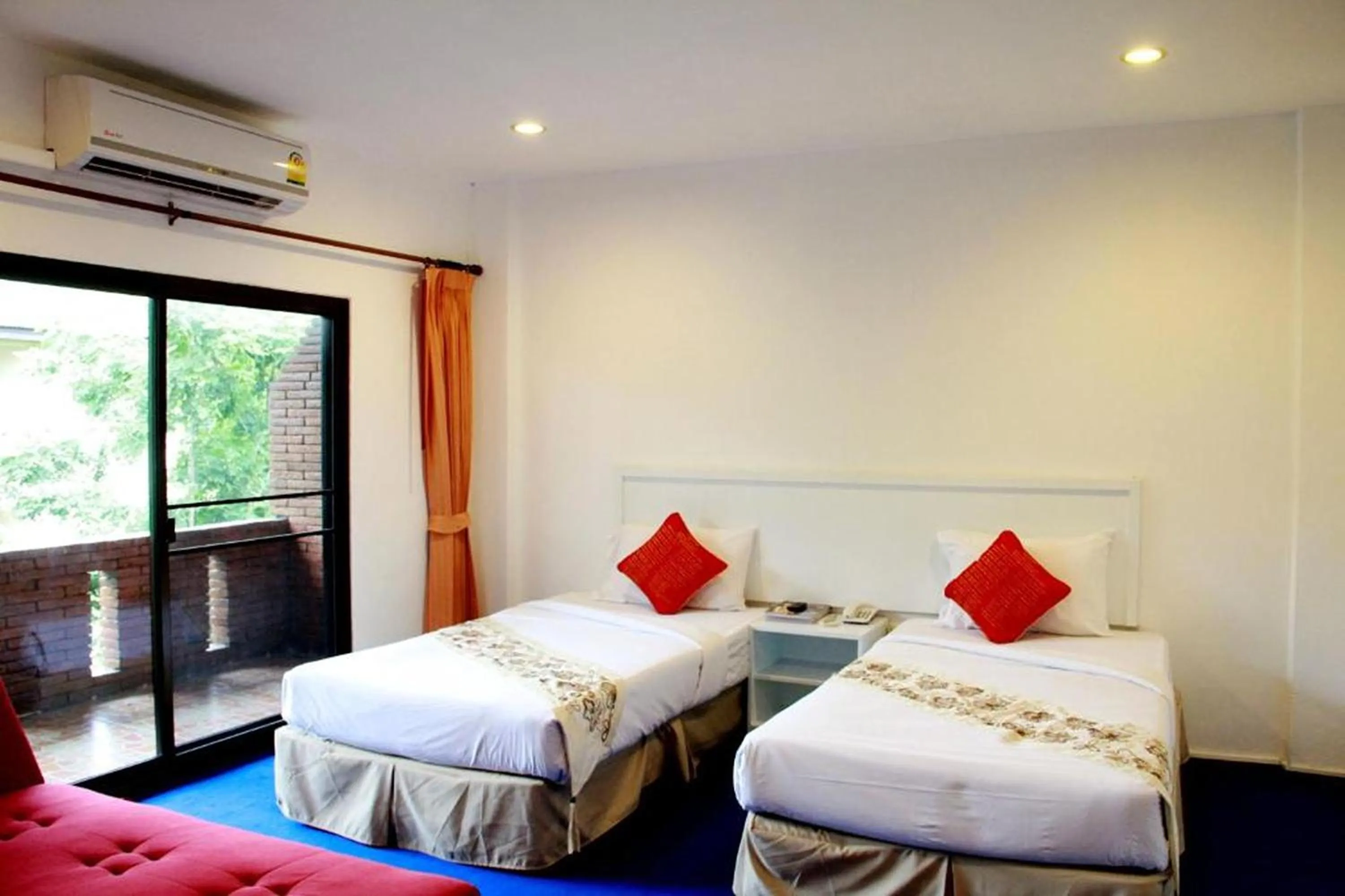 Bed in NIM SEE SENG Hotel