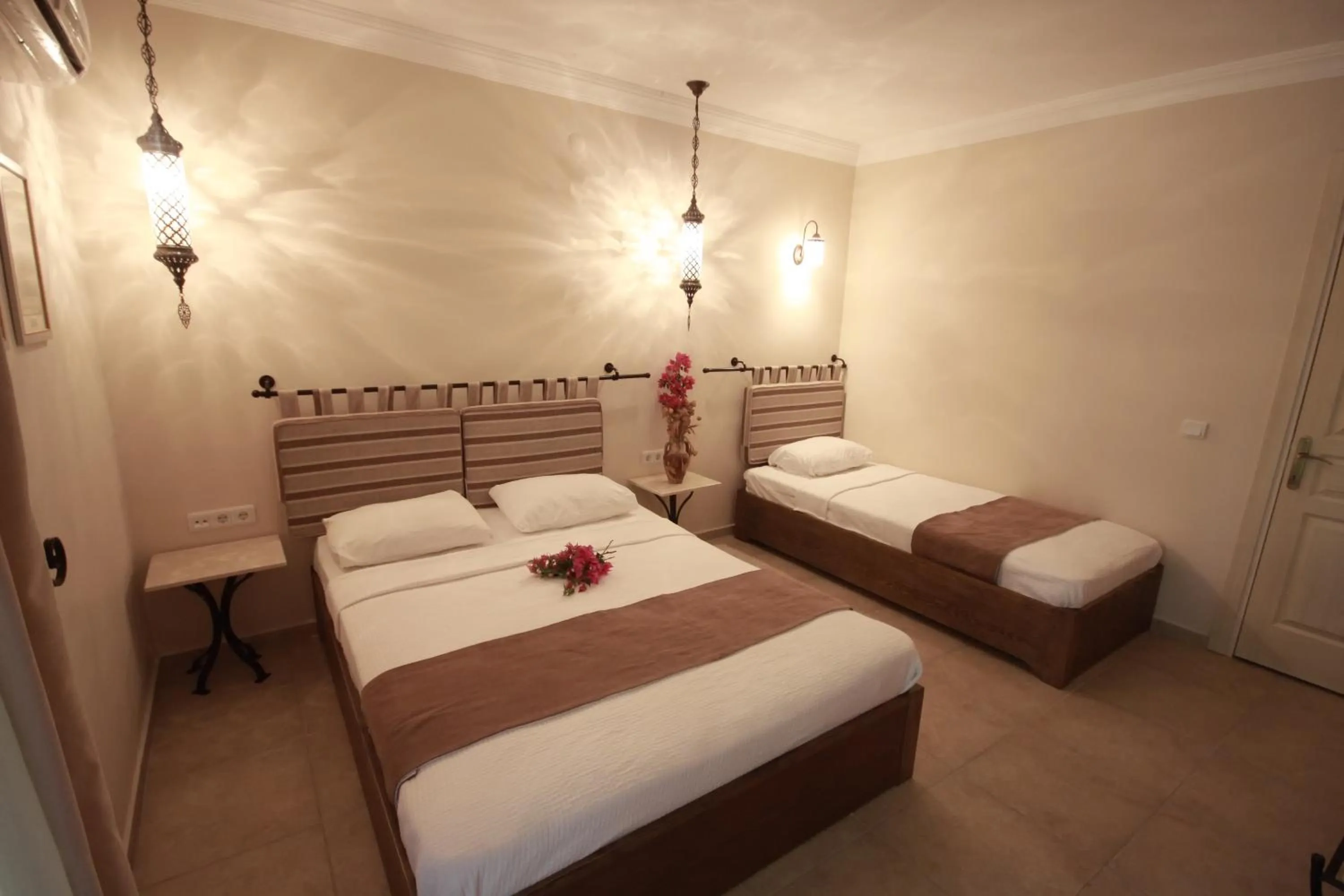 Photo of the whole room, Bed in Dardanos Hotel