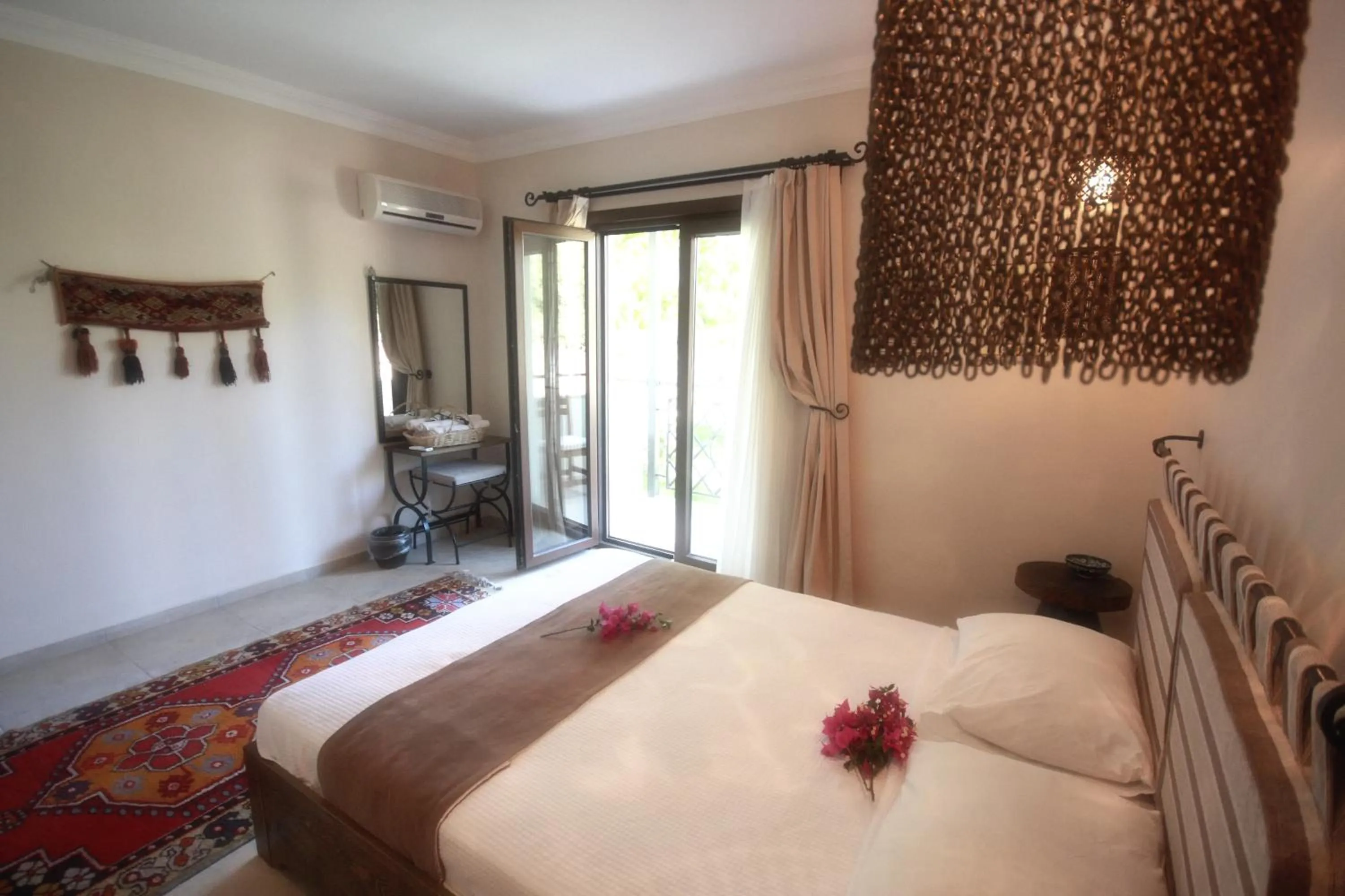 Photo of the whole room, Bed in Dardanos Hotel