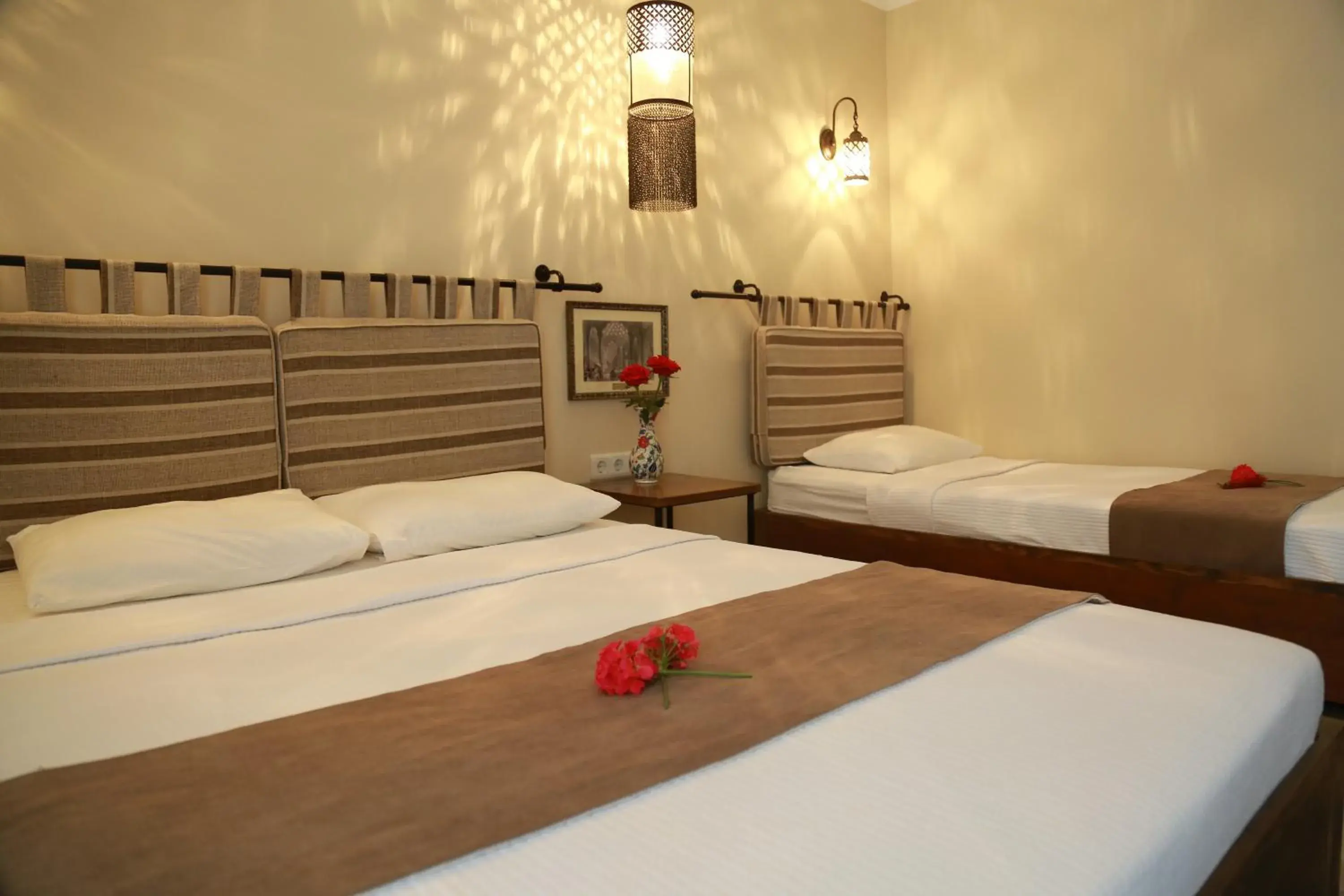 Standard Triple Room in Dardanos Hotel Standard Triple Room in Dardanos Hotel