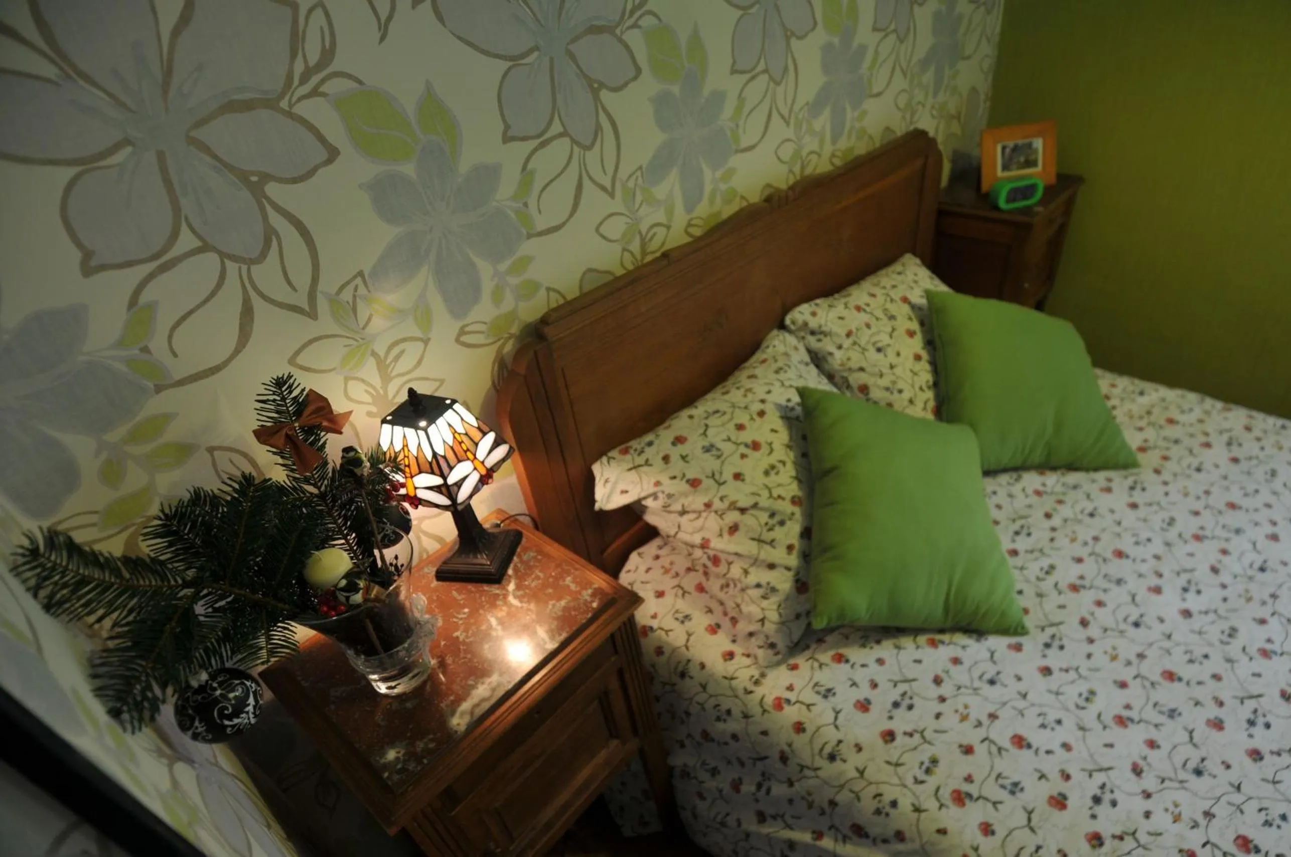 Bedroom, Bed in Auberge De La Providence