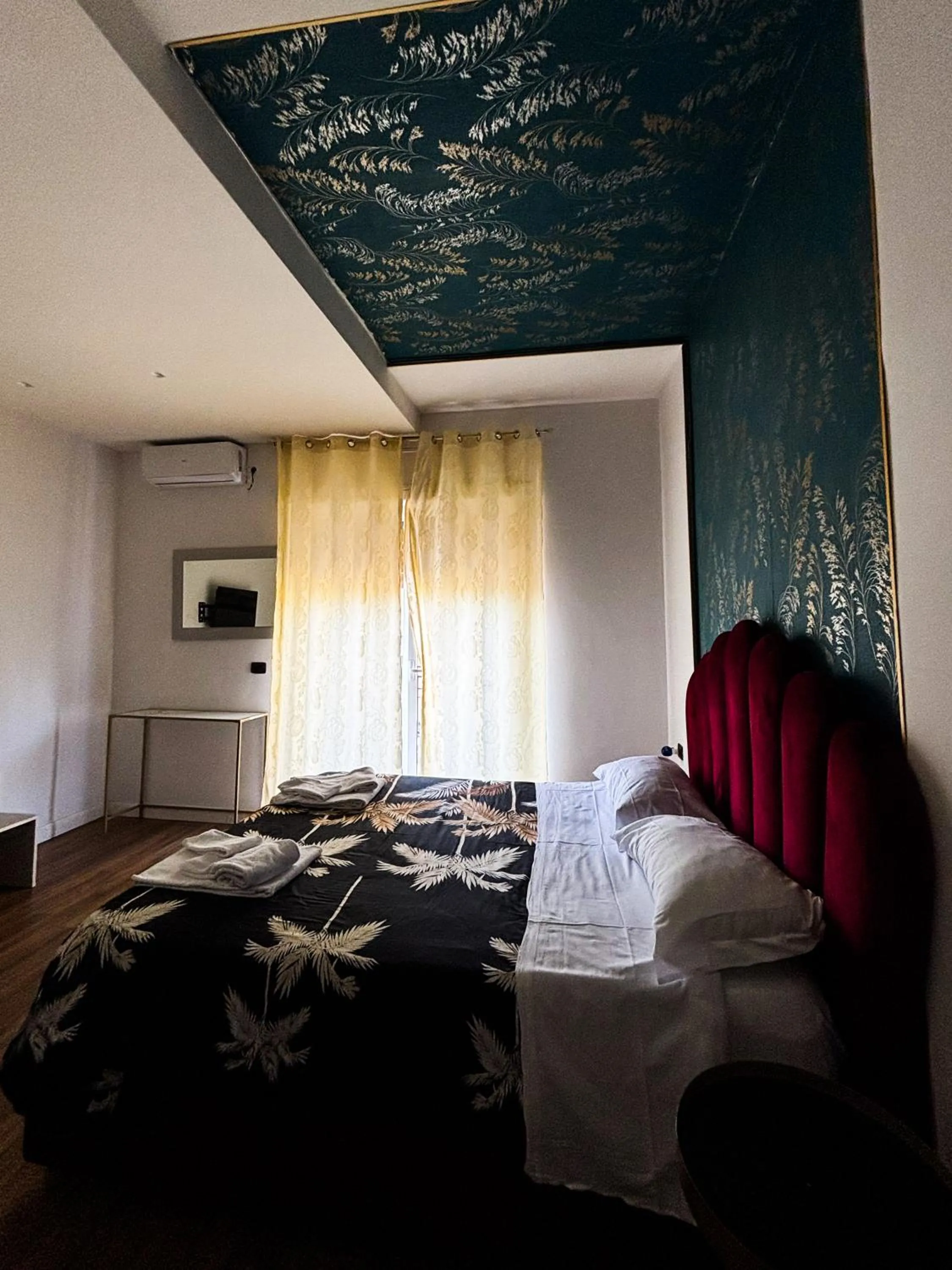 Bed in Mirosa Bed and Breakfast