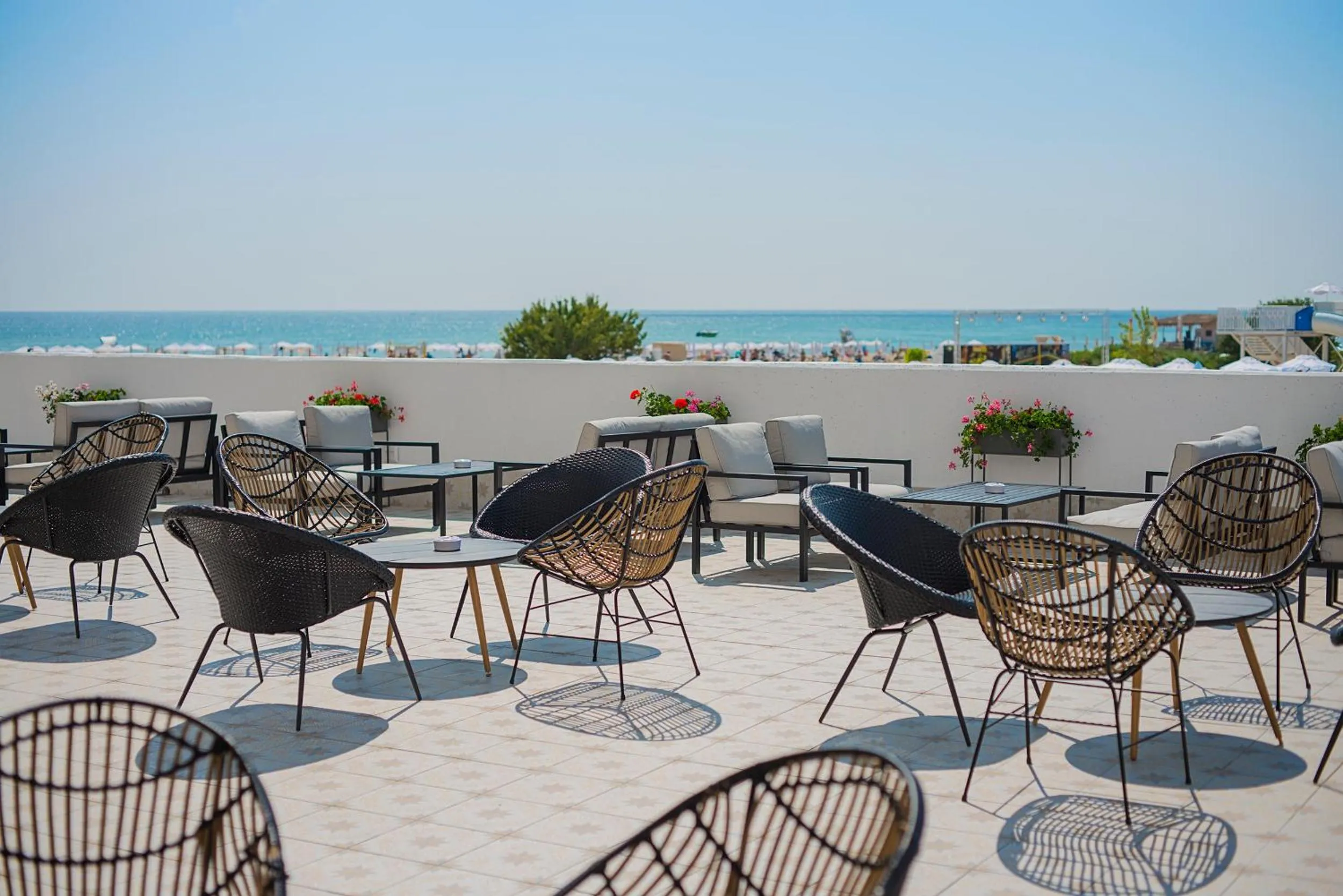 Entertainment in Sunrise Blue Magic Resort - All Inclusive