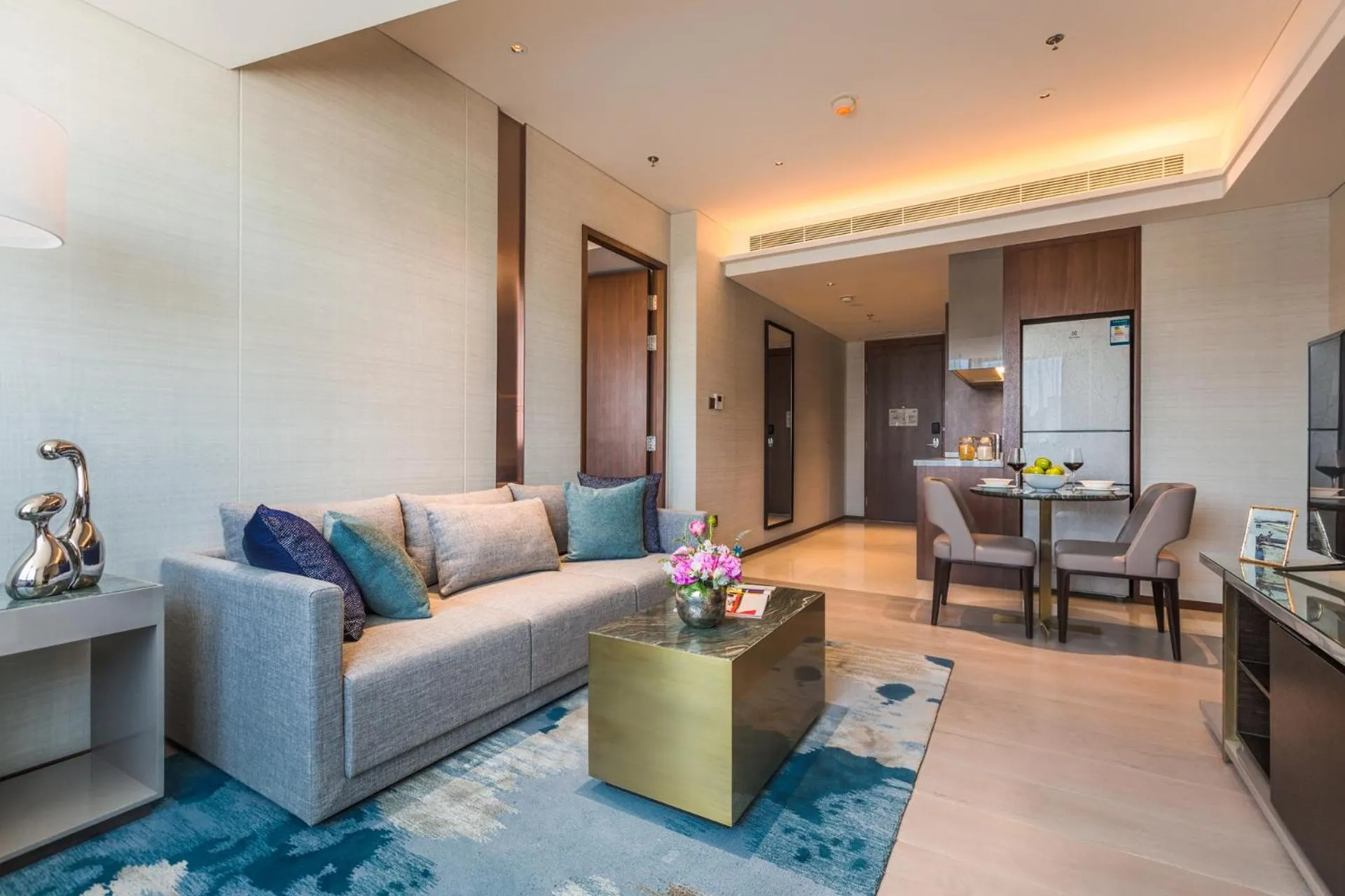 Living room in Fraser Suites Dalian