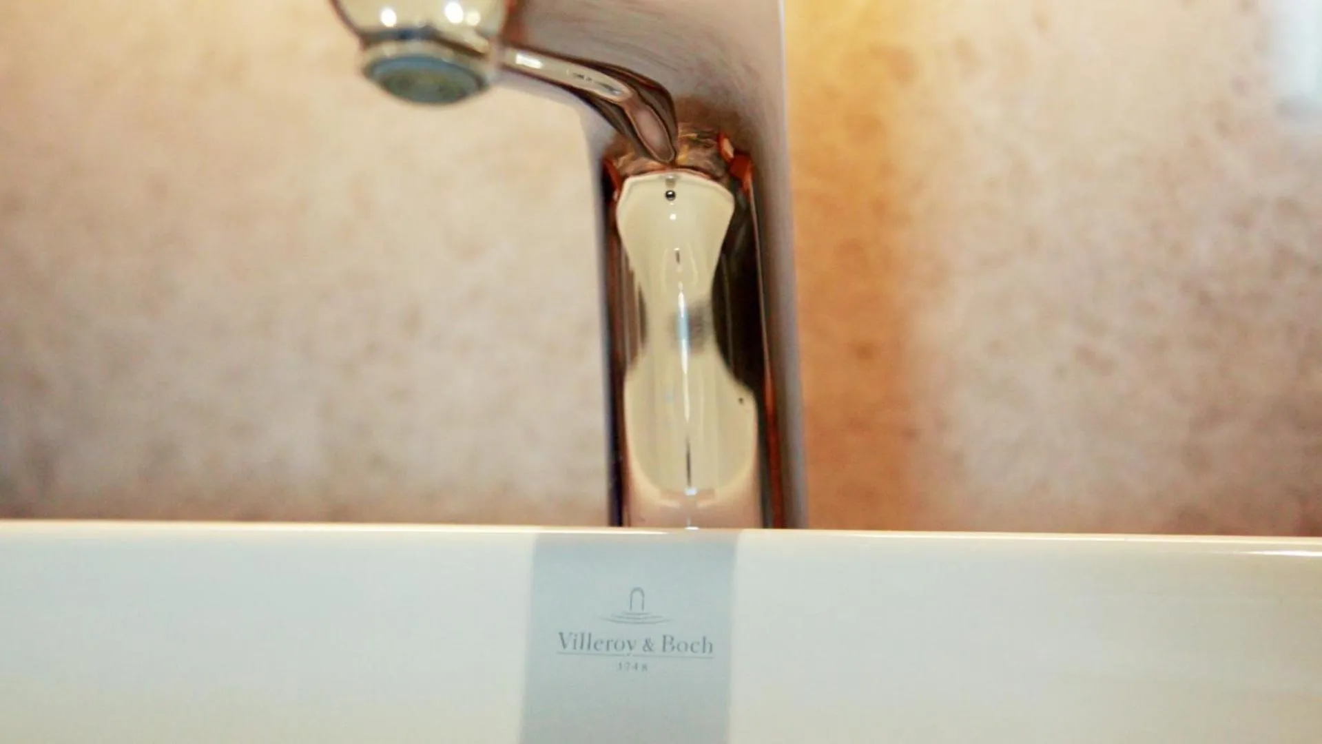 Toilet in Fraser Suites Dalian