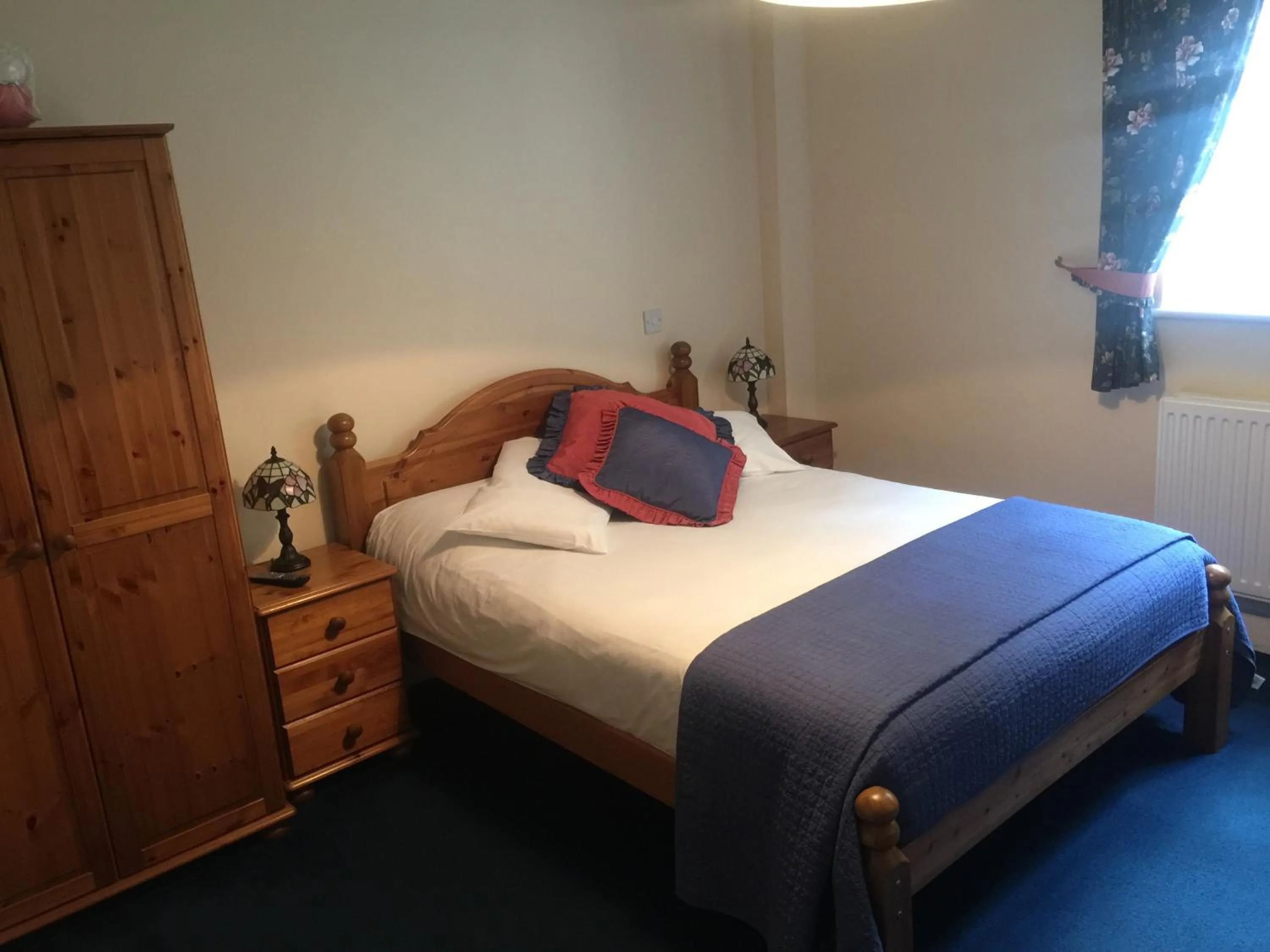 Bed in The Winchfield Inn