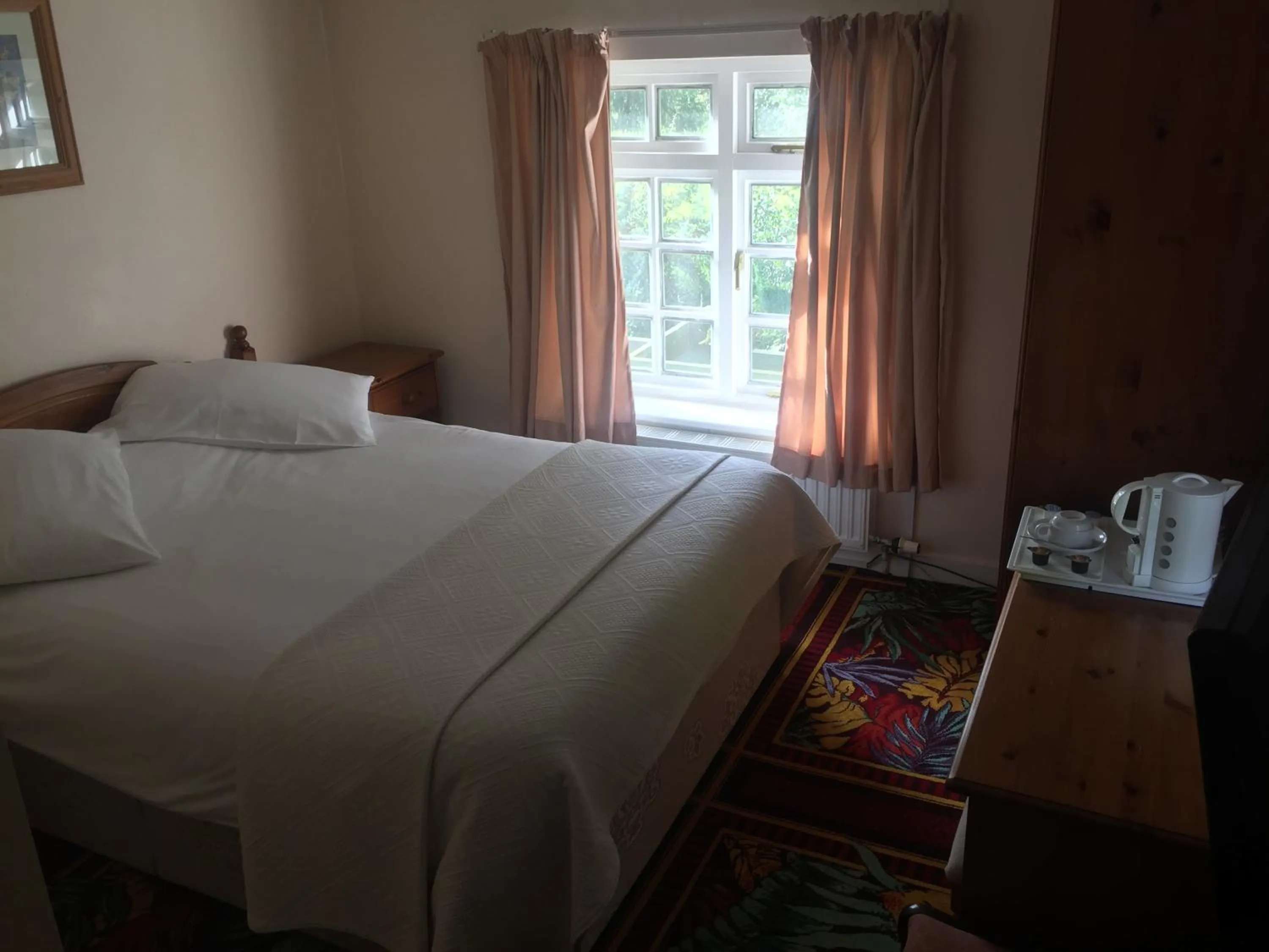 Bedroom, Bed in The Winchfield Inn