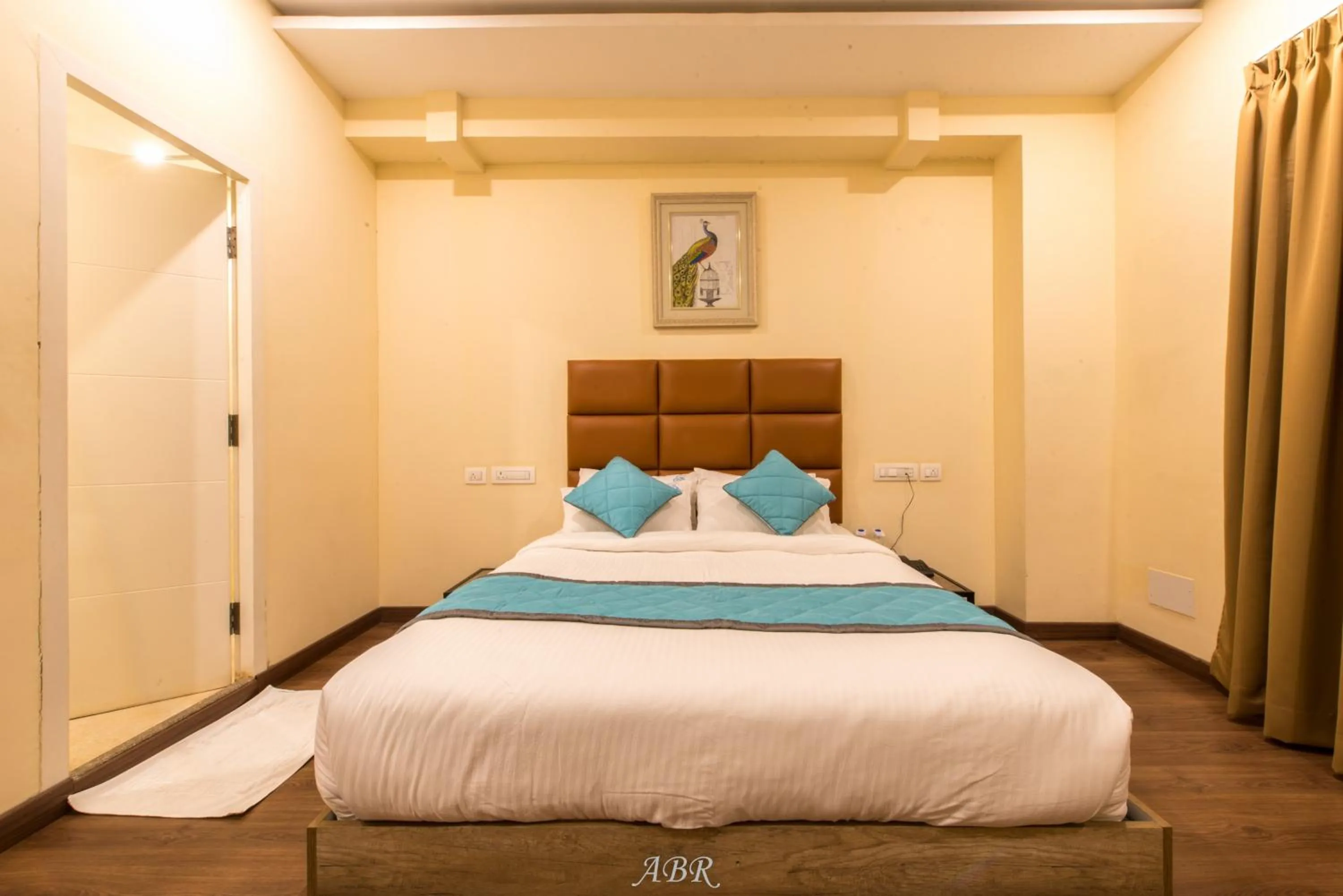 Bedroom, Bed in Caramel Hotels