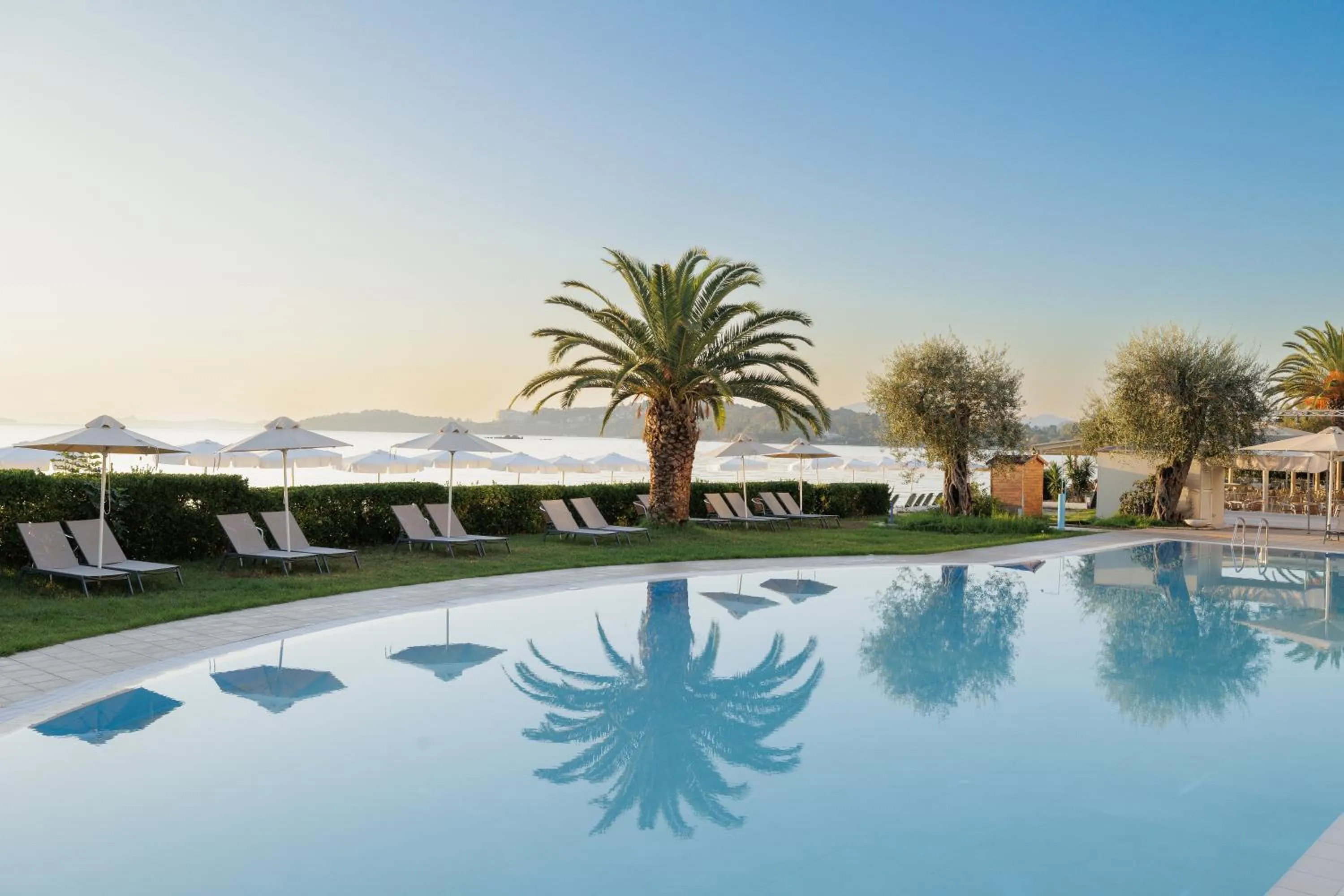 Swimming pool in Elea Beach Hotel