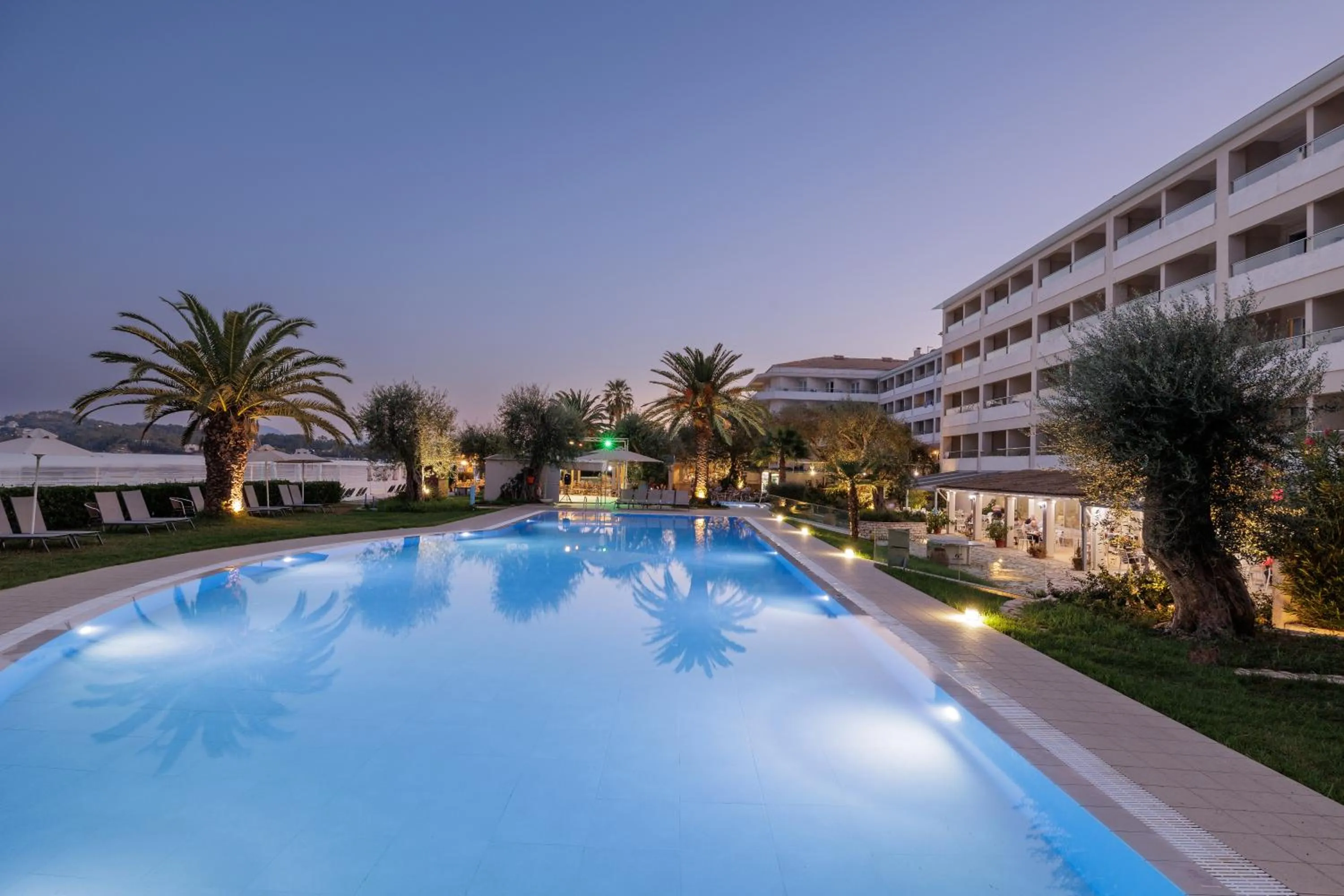 Swimming pool in Elea Beach Hotel