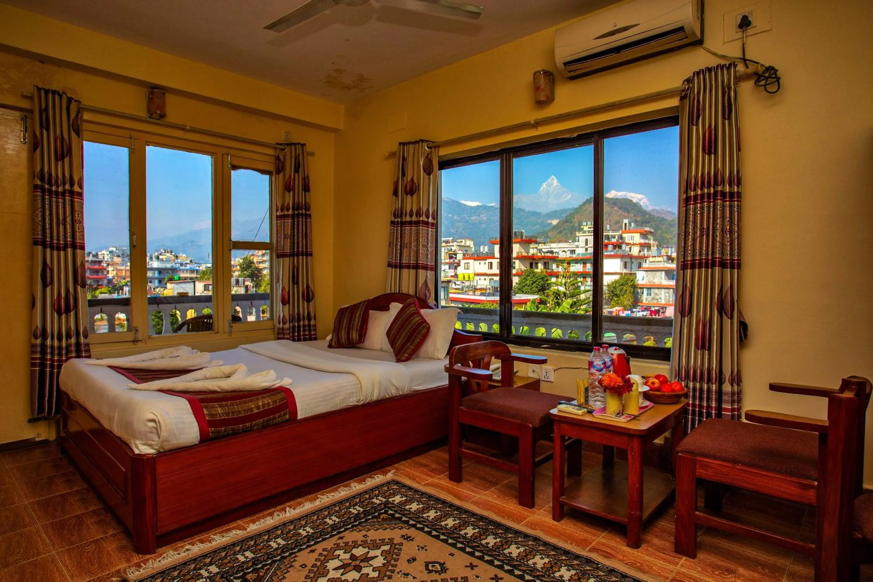 Bed in Hotel Grand Holiday