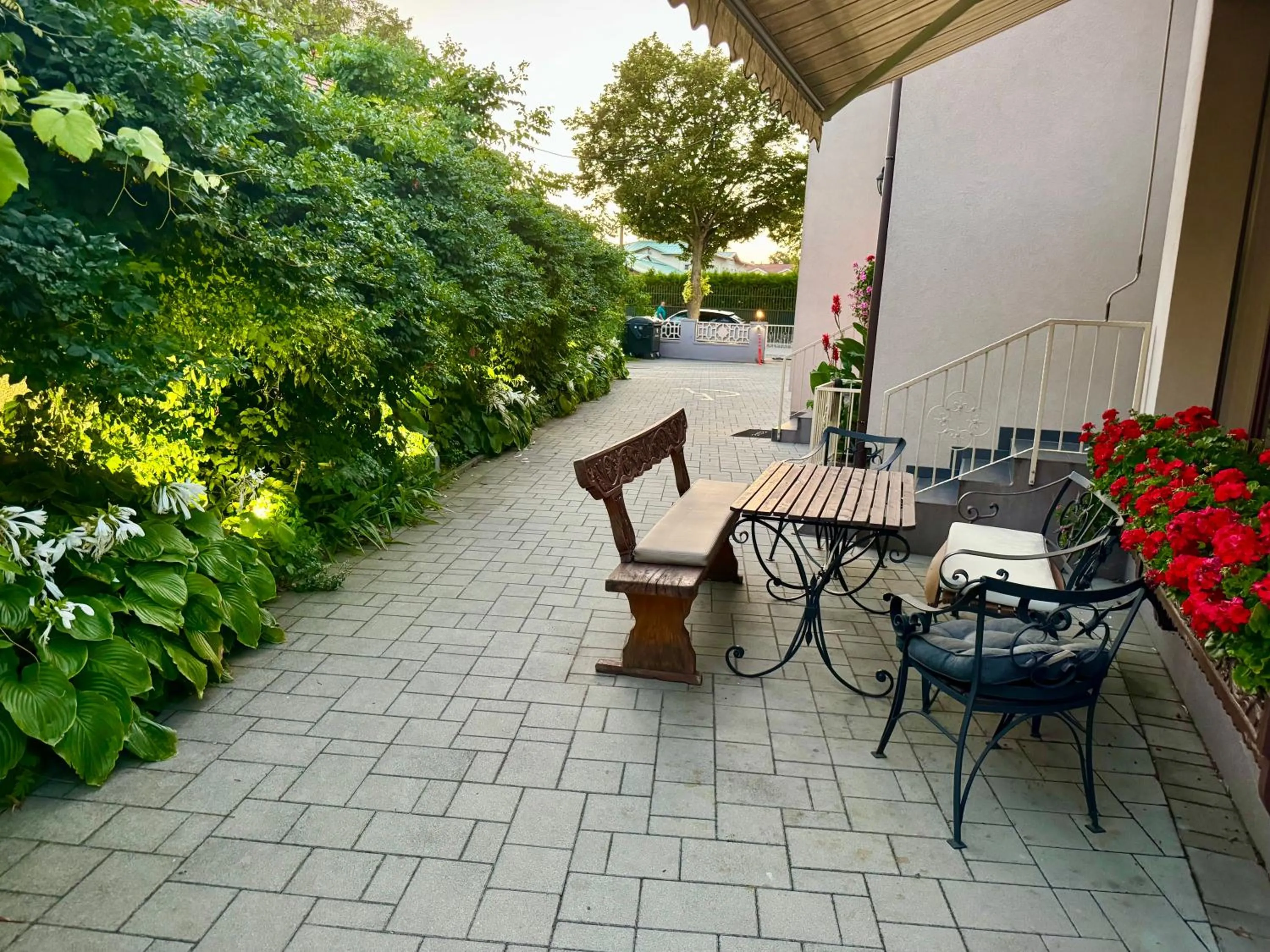 Fészek Fogadó - Pension Nest