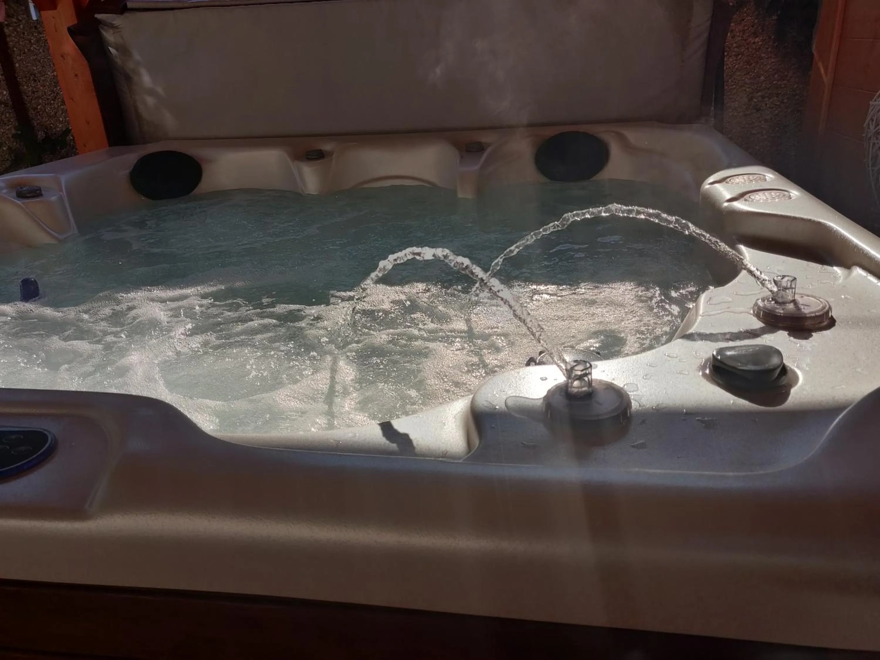 Hot Tub in Fészek Fogadó - Pension Nest