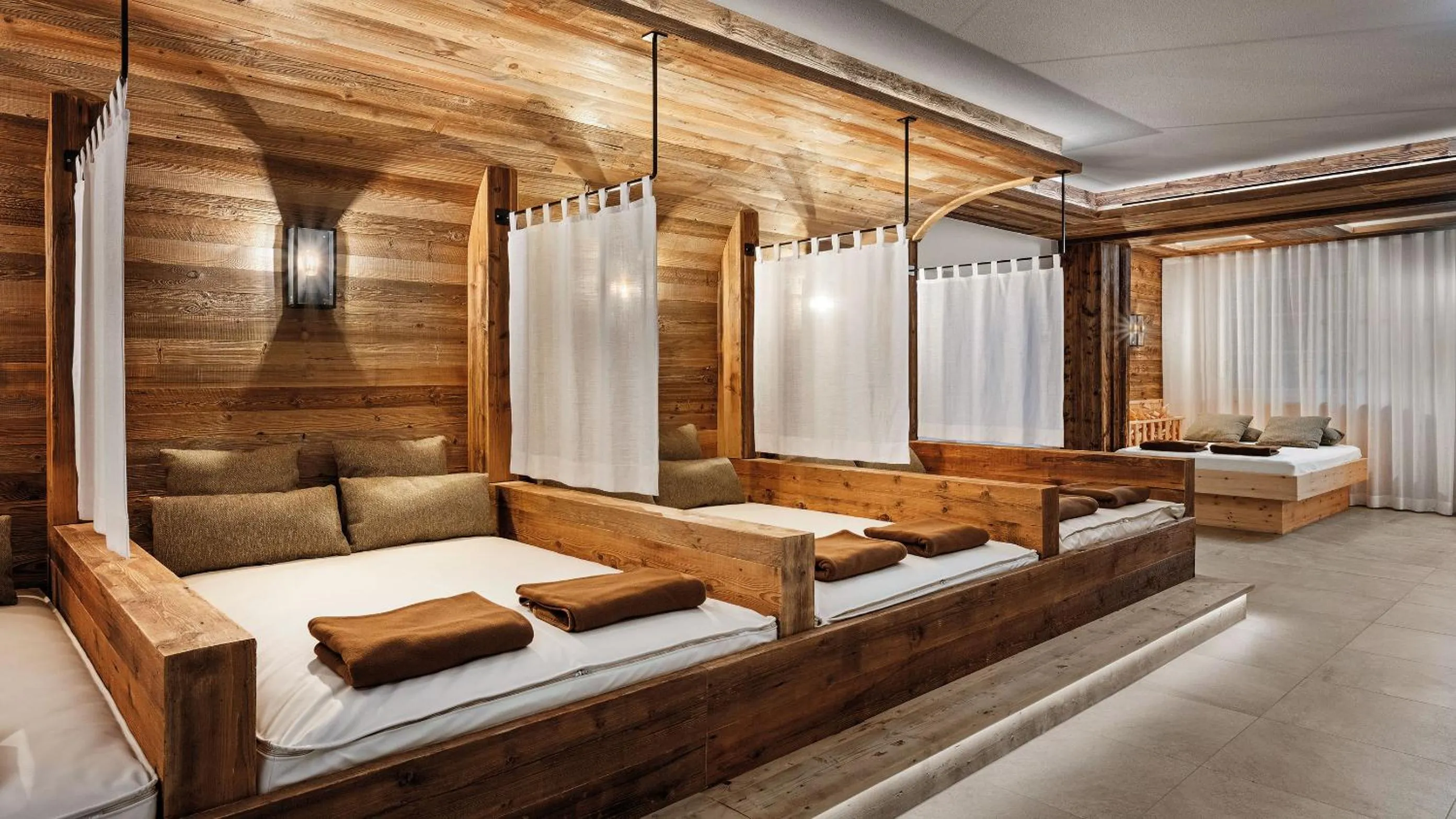 Spa and wellness centre/facilities, Bed in ADLER HÄUSERN Gourmet & Spa Hotel