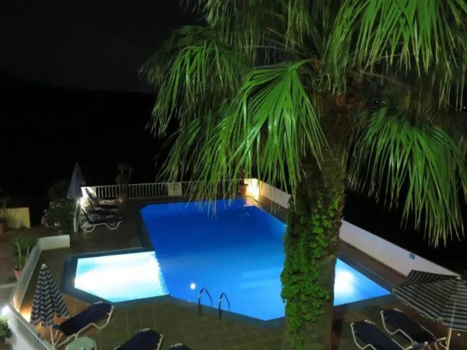 Night in Cathrin Suites