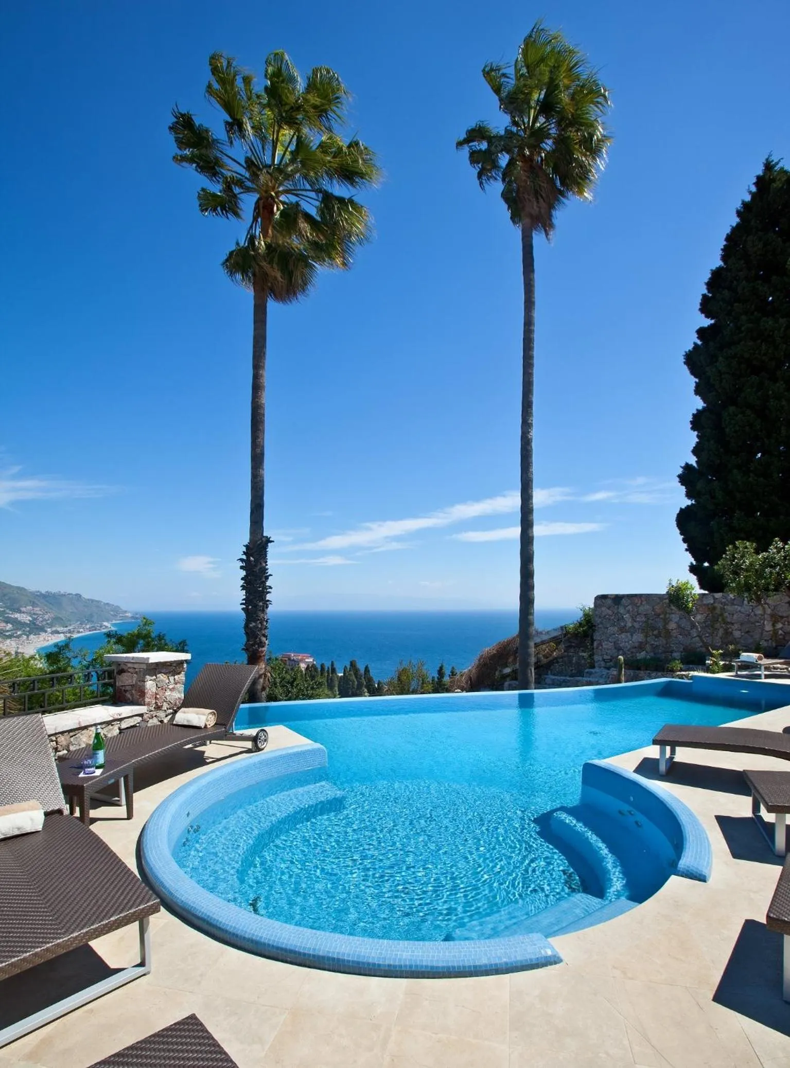 Swimming pool in The Ashbee Hotel - The Leading Hotels of the World