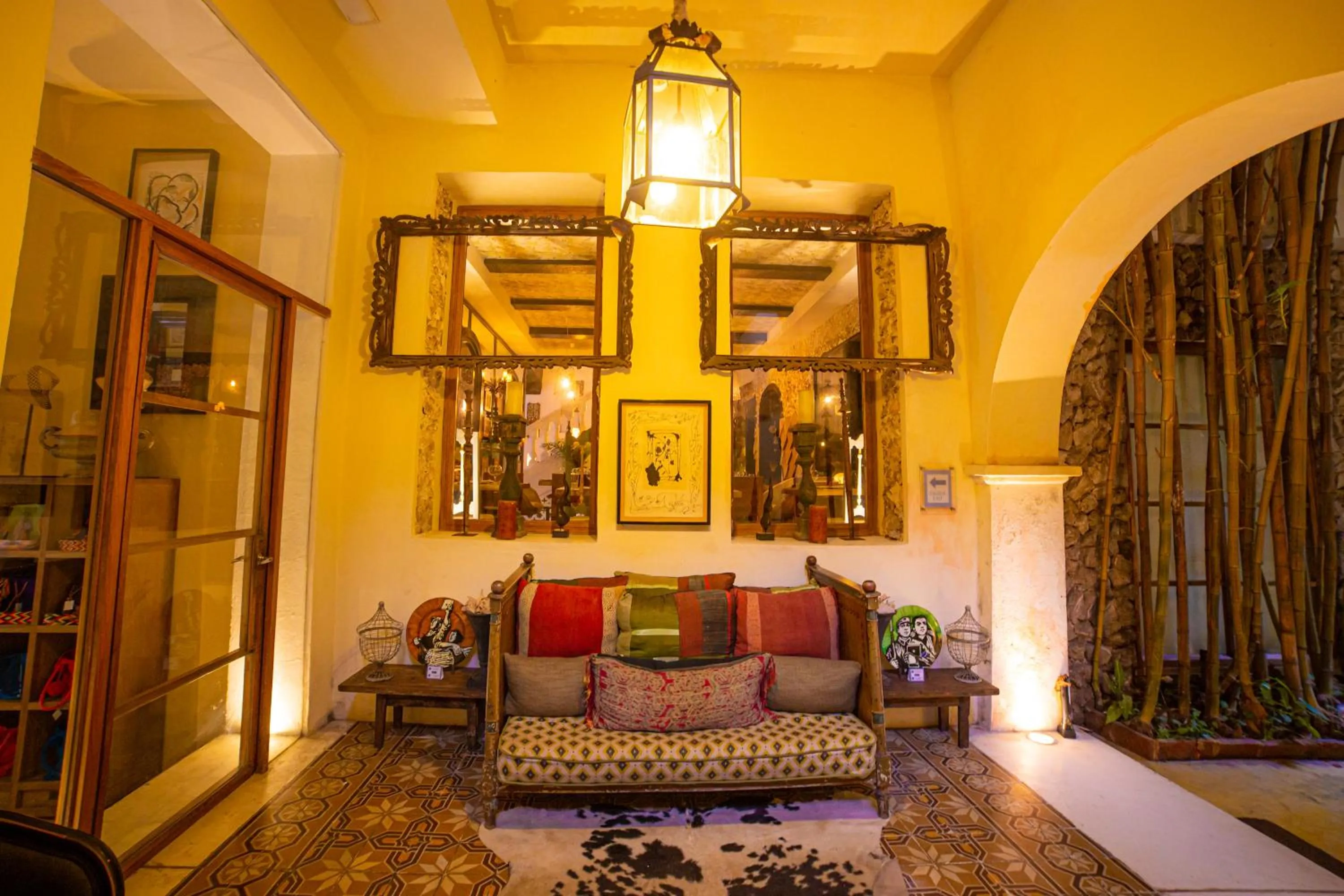 Hotel Casa Lola Deluxe Gallery