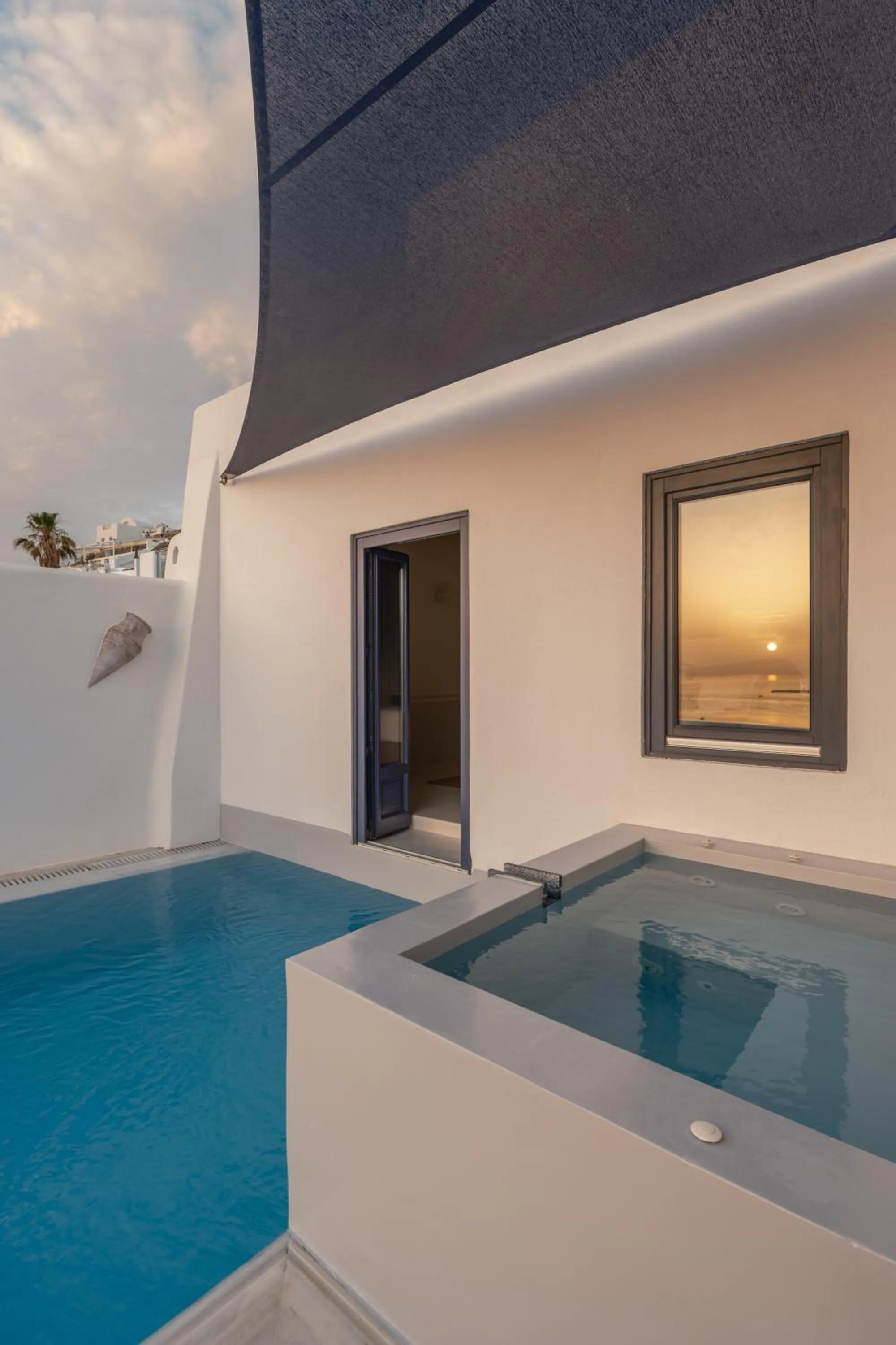 Pool view in Homeric Poems