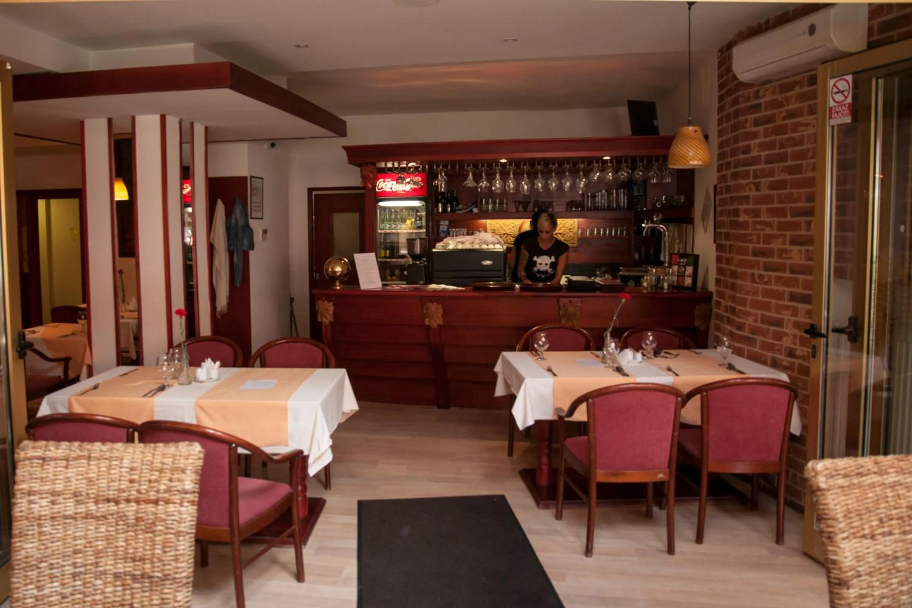 Restaurant/places to eat in Hotel Banderium