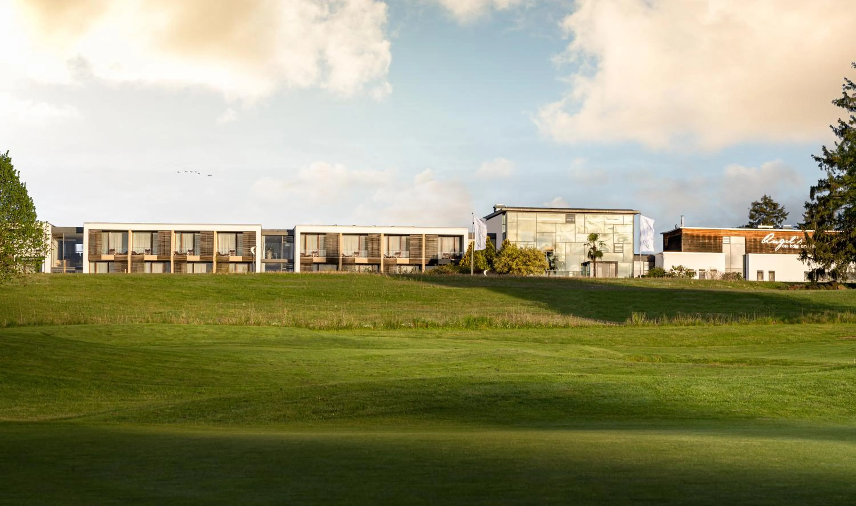 Property building in Angel's - das hotel am golfpark