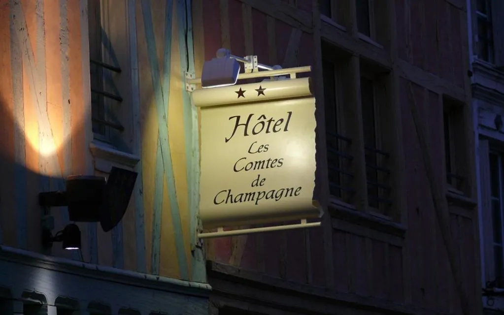 Property building in Brit Hotel Comtes De Champagne - Troyes Centre Historique