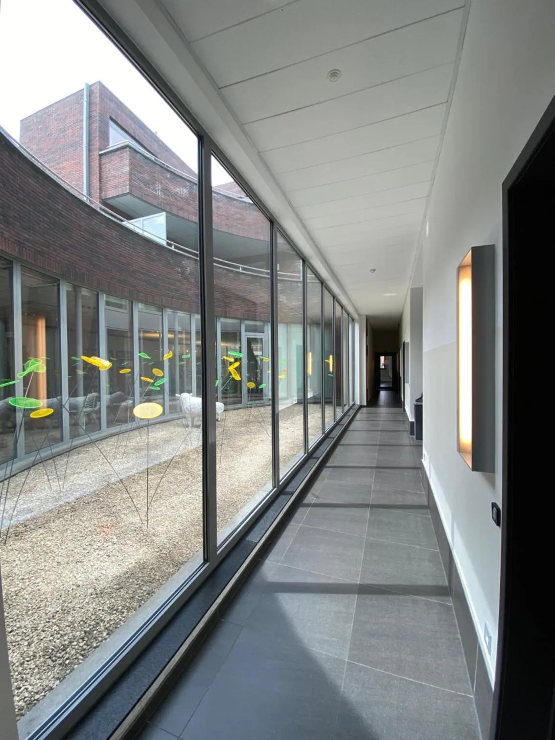 Property building in Hotel De Boskar Peer