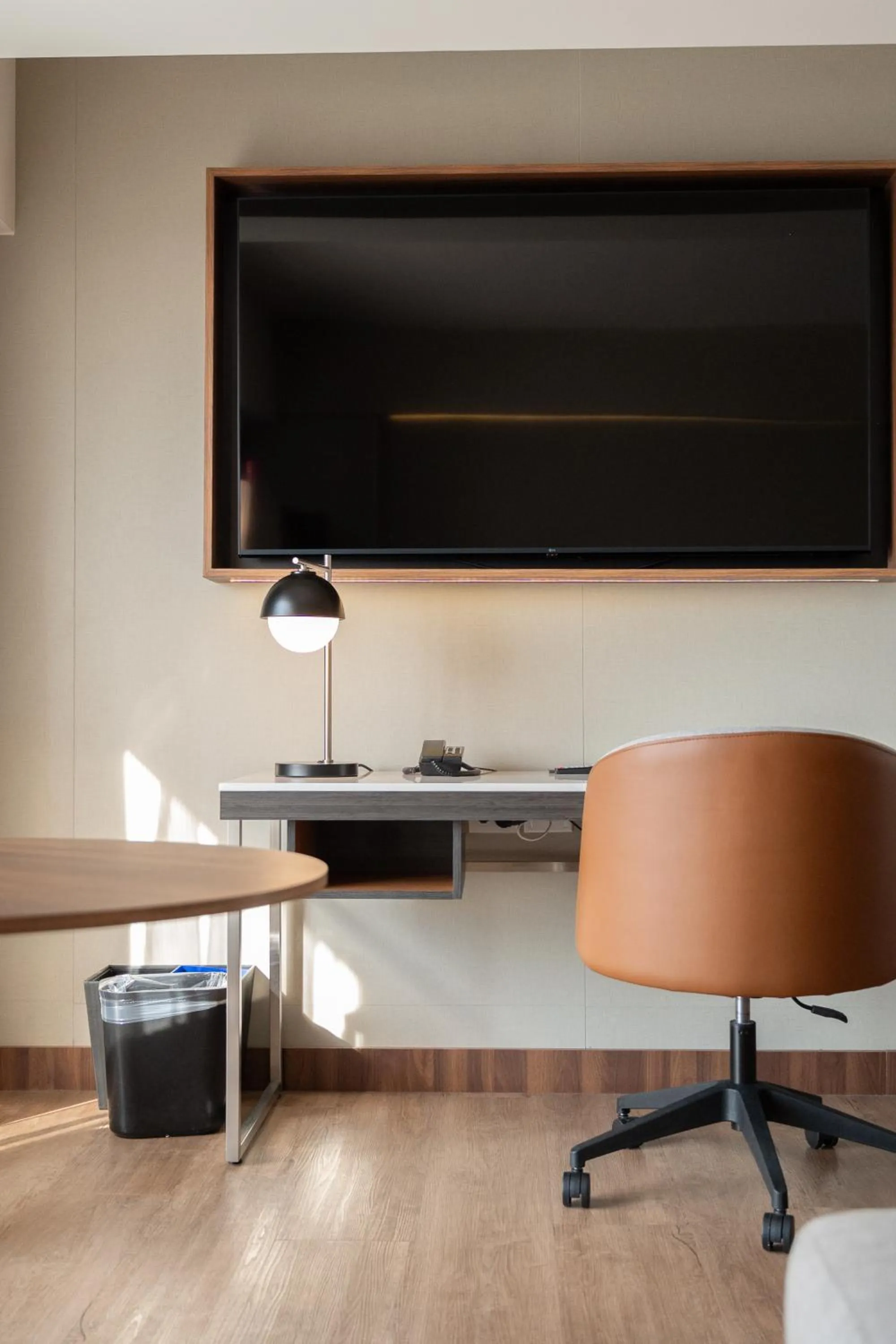 TV and multimedia in Courtyard by Marriott Puebla Las Animas