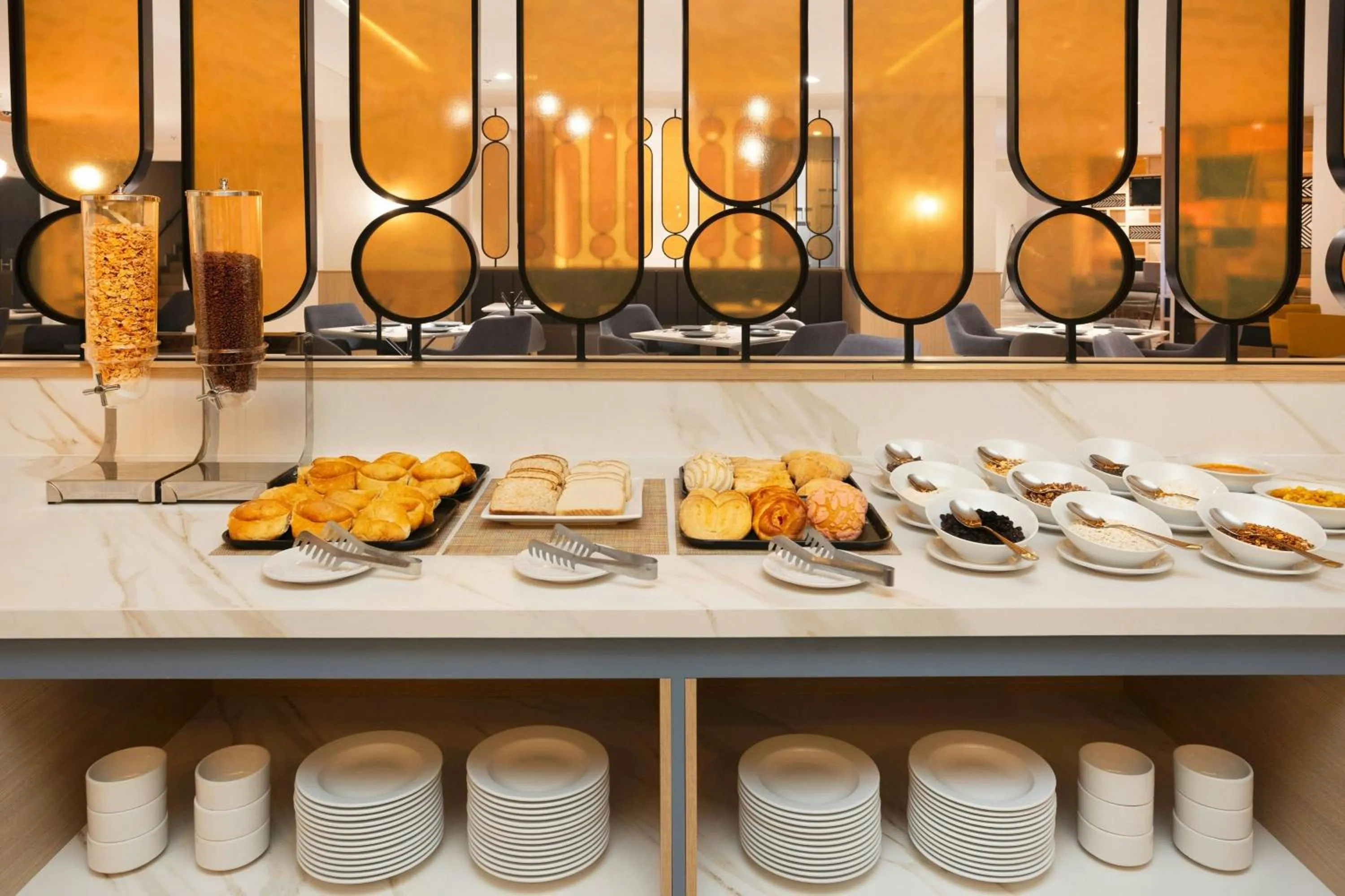 Lounge or bar in Courtyard by Marriott Puebla Las Animas