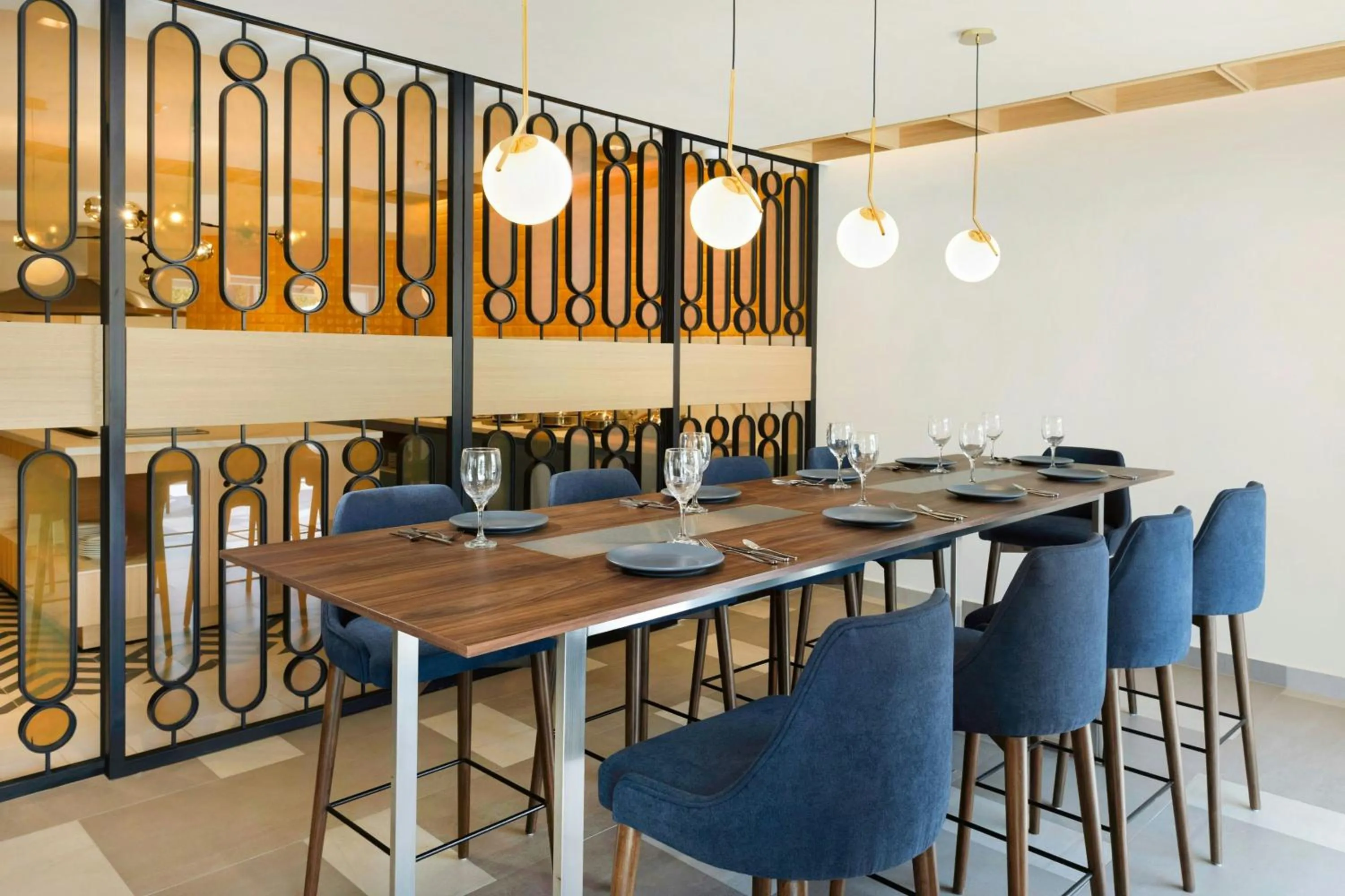 Lounge or bar in Courtyard by Marriott Puebla Las Animas