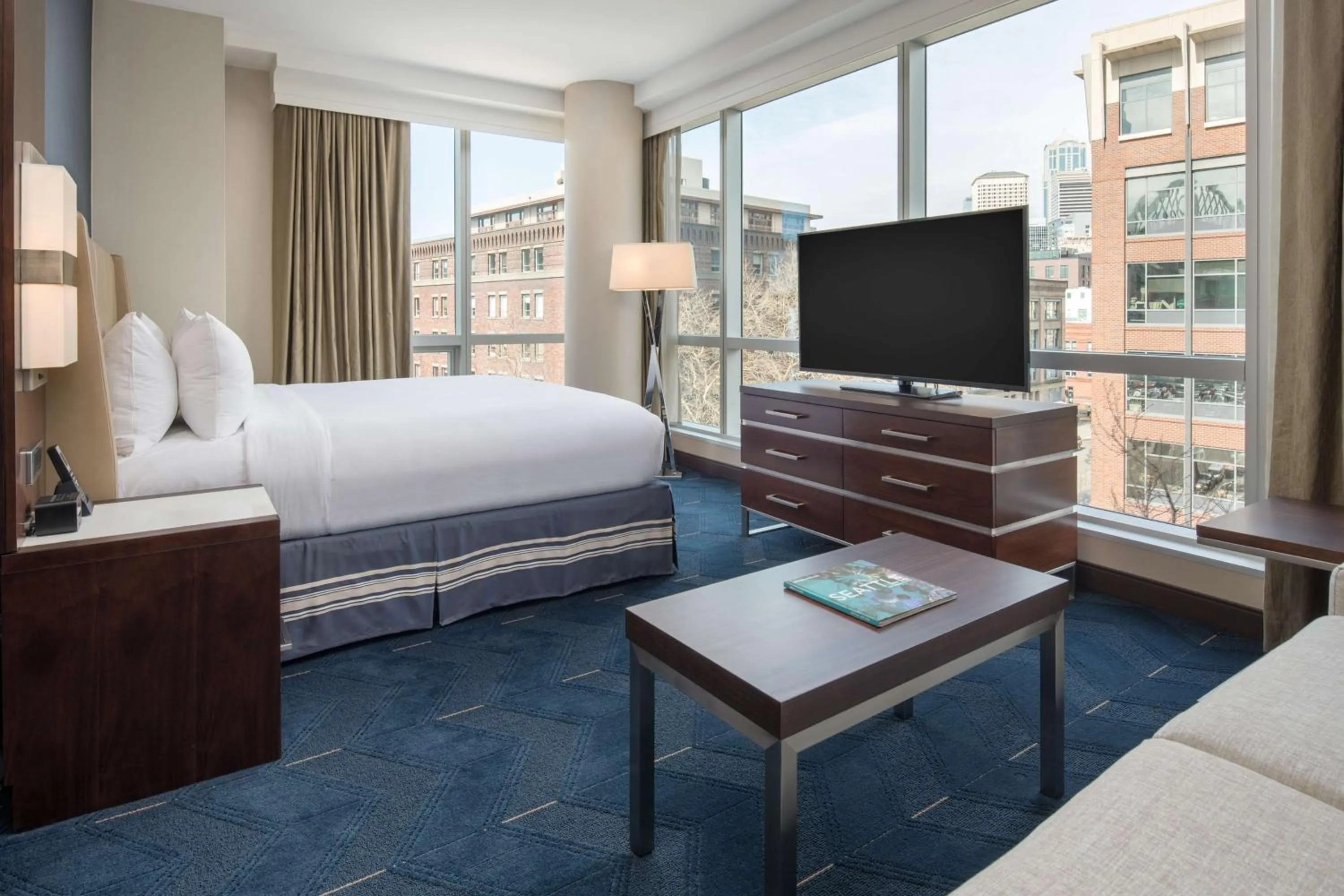 Bedroom, Bed in Embassy Suites By Hilton Seattle Downtown Pioneer Square